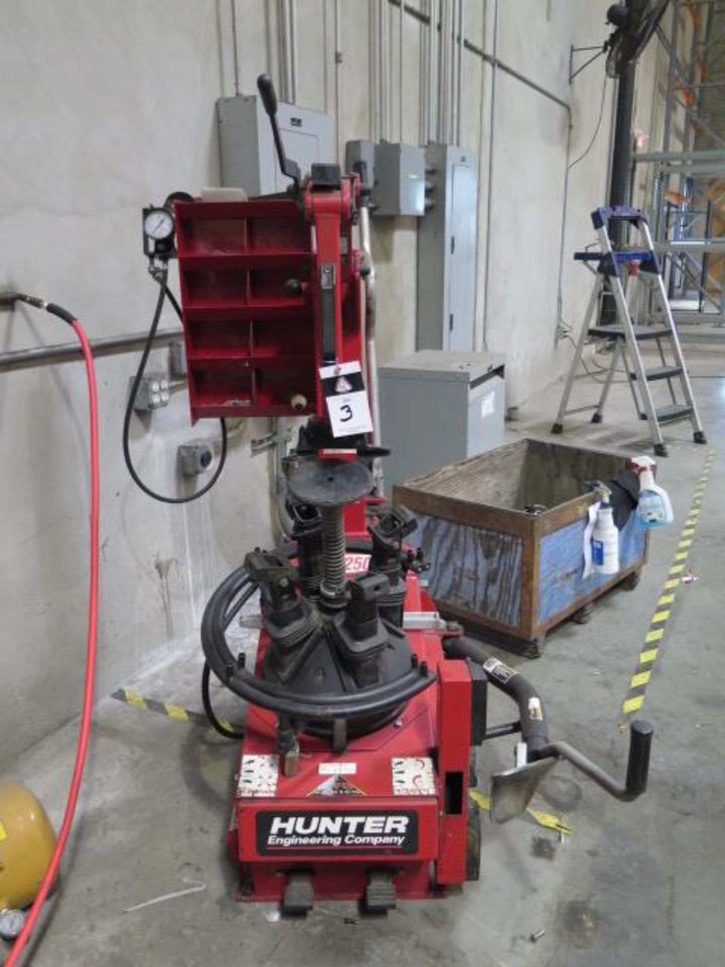 Hunter TC3250 mdl. 102K000 Tire Mounting Machine s/n 16696 (SOLD AS-IS - NO WARRANTY)