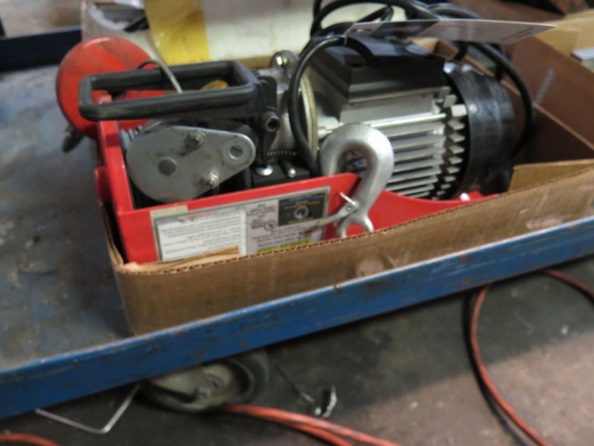 Chicago Electric Winch (SOLD AS-IS - NO WARRANTY) - Image 3 of 5