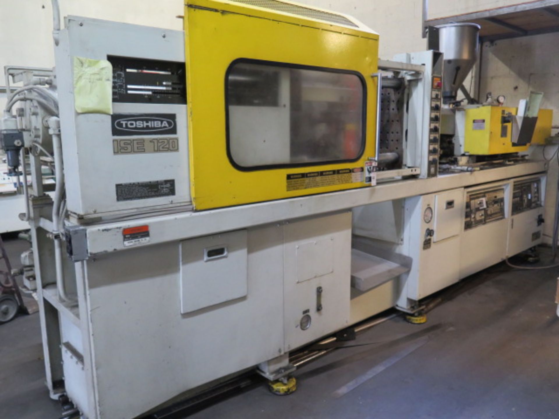 Toshiba ISE-120-SA 120 Ton Plastic Injection Molding Machine s/n 435503, SOLD AS IS