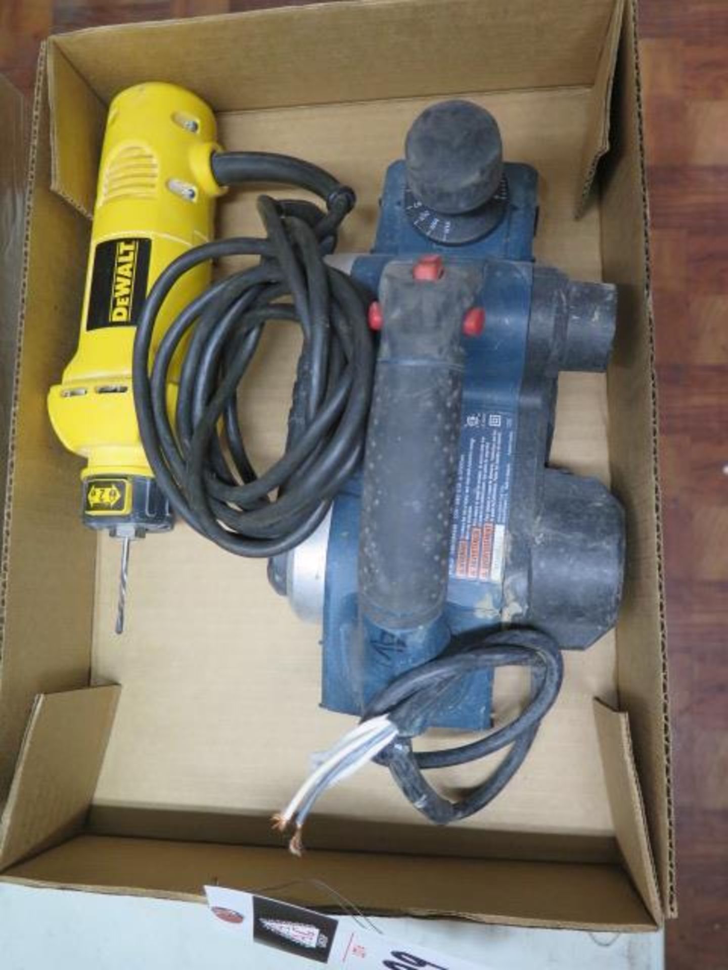 Bosch Hand Planer and DeWalt DW660 Cut-Out Tool (SOLD AS-IS - NO WARRANTY) - Image 2 of 4