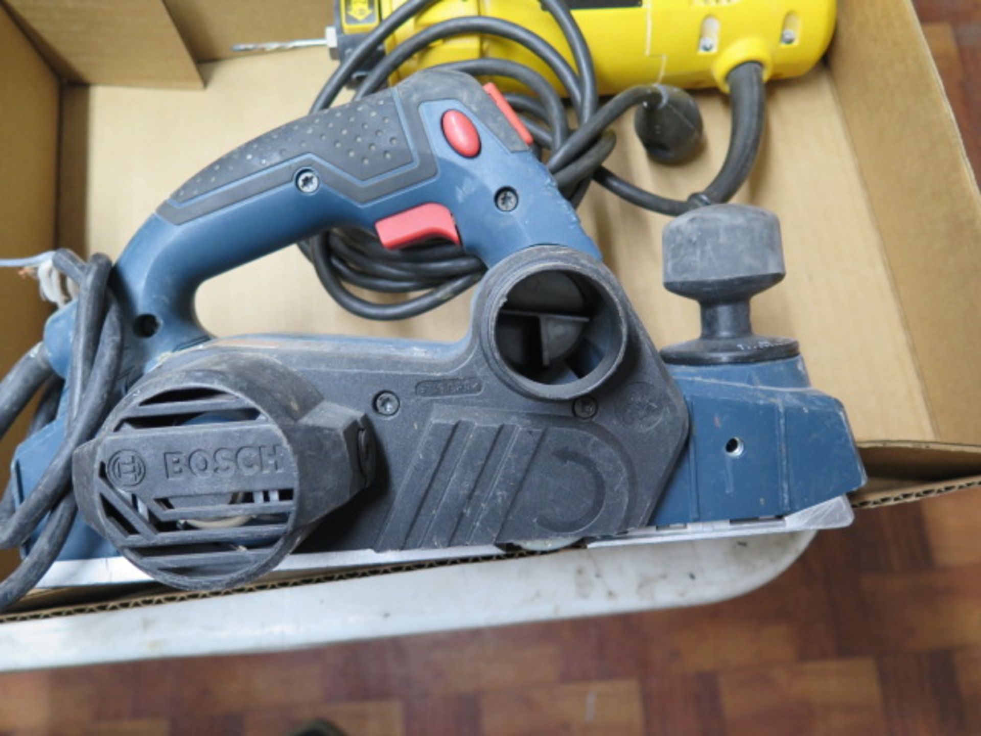 Bosch Hand Planer and DeWalt DW660 Cut-Out Tool (SOLD AS-IS - NO WARRANTY) - Image 4 of 4