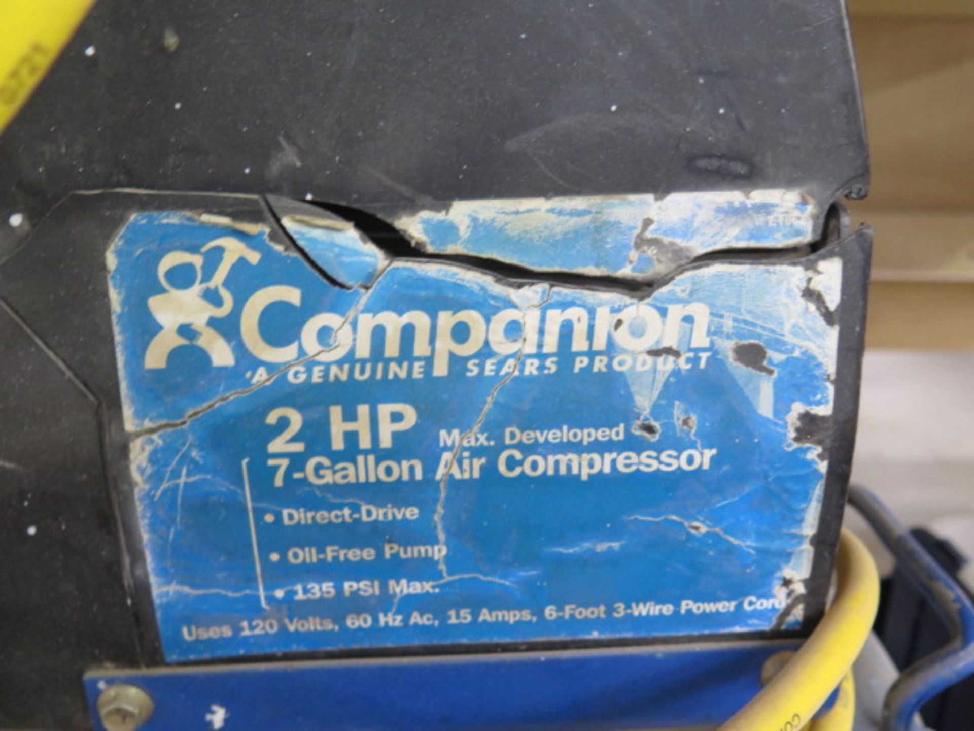 Companion 2Hp Portatable Air Compressor w/ 7 Gallon Tank (SOLD AS-IS - NO WARRANTY) - Image 4 of 4