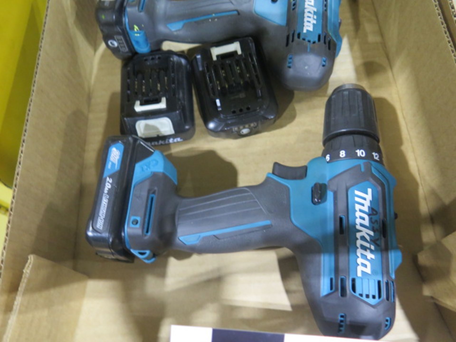 Makita 12-Volt Cordless Drills (2) (SOLD AS-IS - NO WARRANTY) - Image 4 of 6