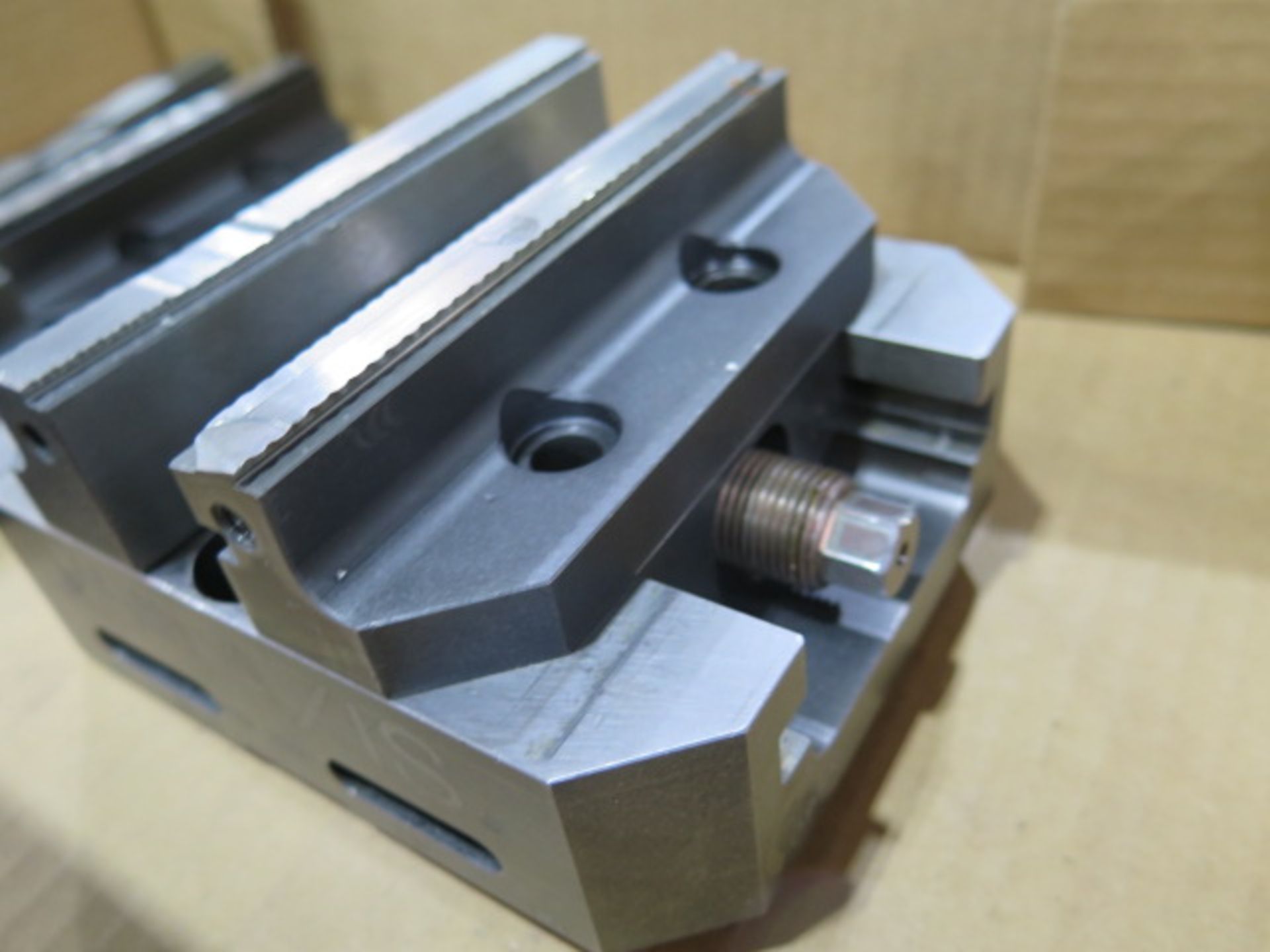 5th Axis V562 Vise (SOLD AS-IS - NO WARRANTY) - Image 4 of 6
