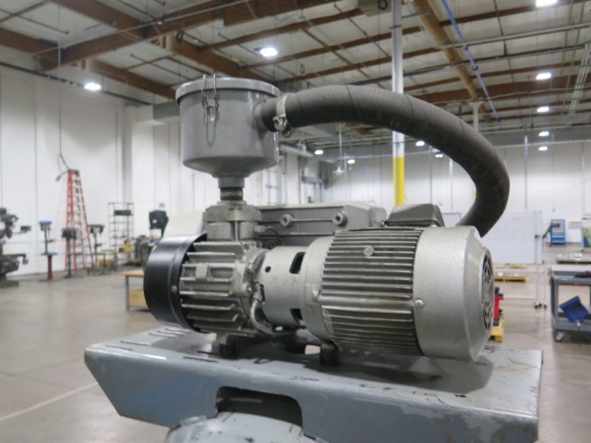 Squire Coeswell mdl. S2 2Hp Vacuum Compressor s/n 05033051 w/ 60 Gallon Vertical Tank, SOLD AS IS - Image 4 of 6