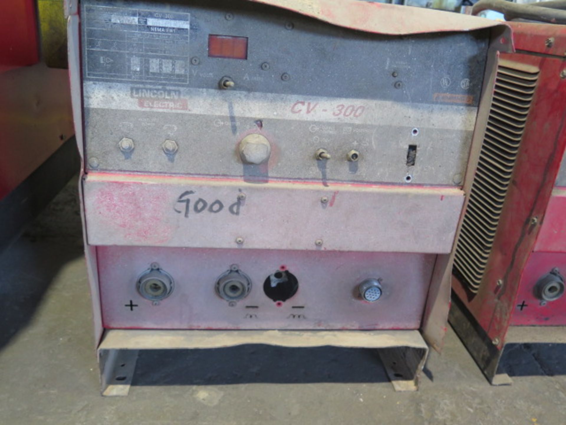 Lincoln CV-305 Arc Welding Power Source (FOR PARTS ) (NO CABLES) (SOLD AS-IS - NO WARRANTY) - Image 3 of 4