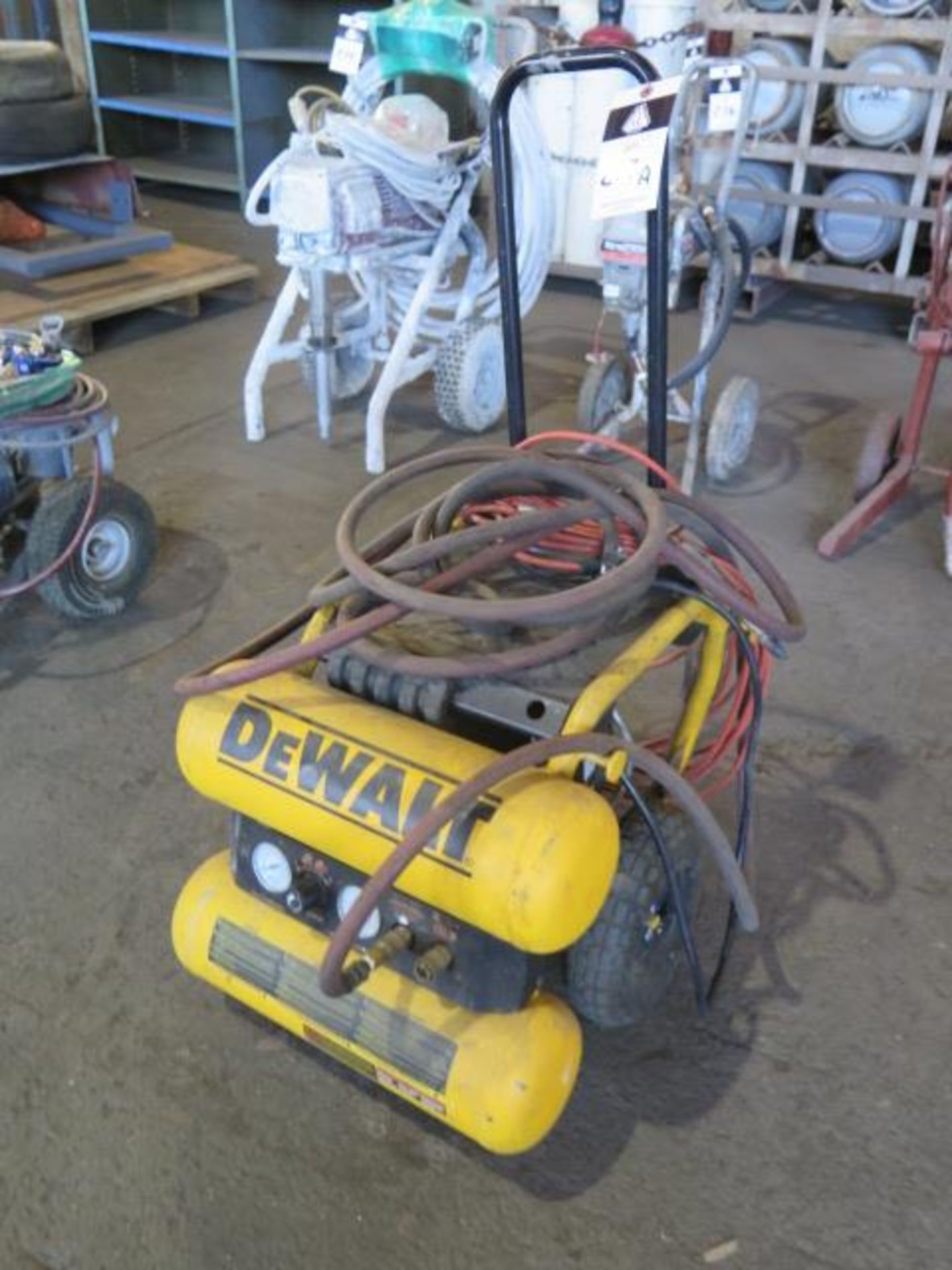 DeWalt Portable Air Compressor (SOLD AS-IS - NO WARRANTY) - Bild 2 aus 5