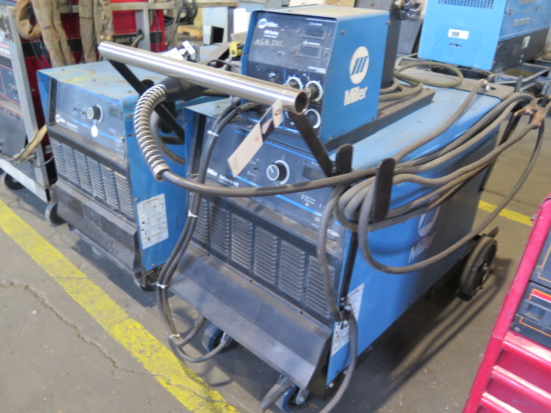 Miller Deltaweld 452 CV-DC Arc Welding Power Source w/ Miller 60 Series Wire Feeder (SOLD AS-IS - NO - Image 2 of 8