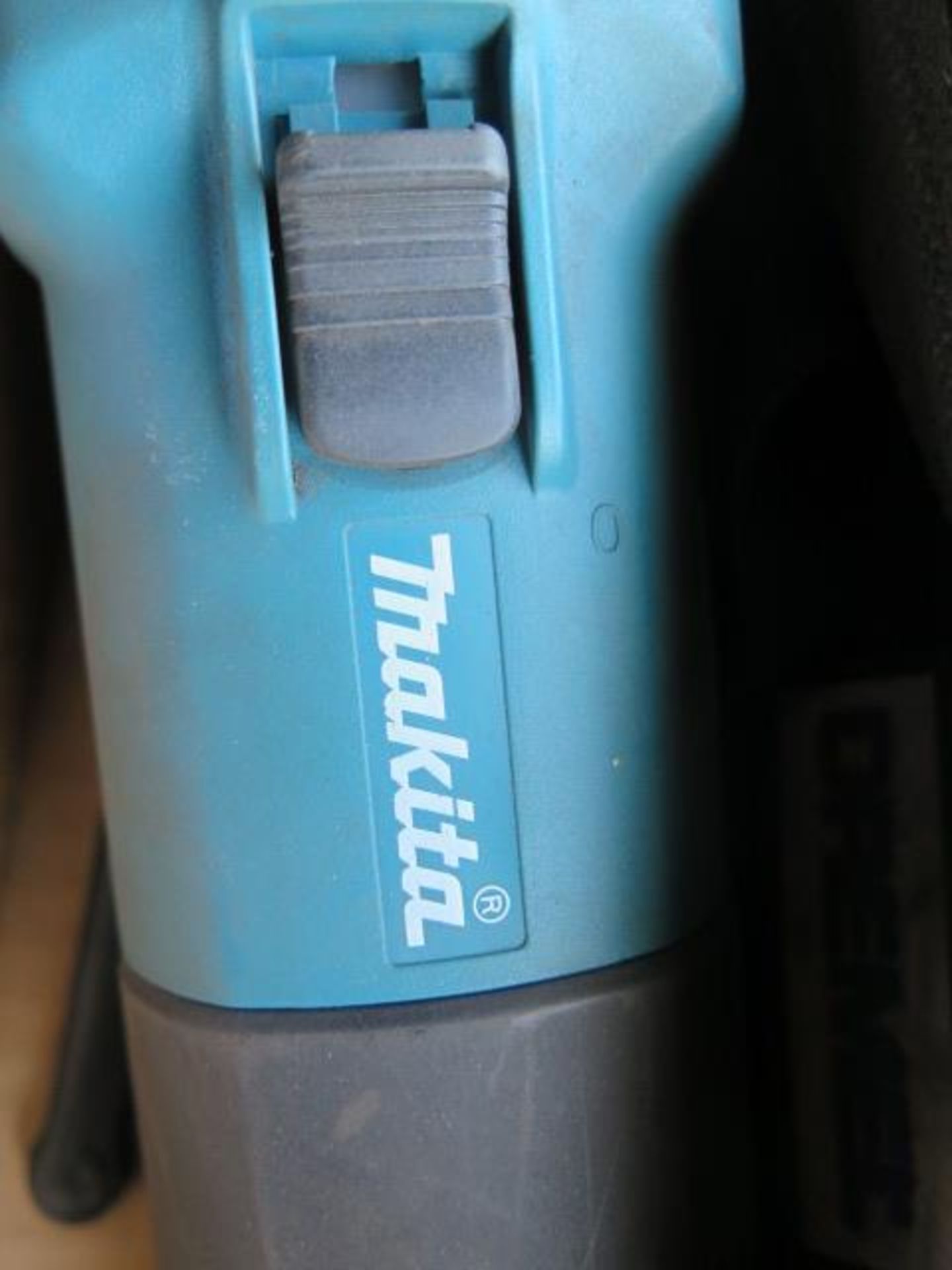 Makita Straight-Shaft Grinder and Dremel Multi-Tool (SOLD AS-IS - NO WARRANTY) - Image 5 of 7