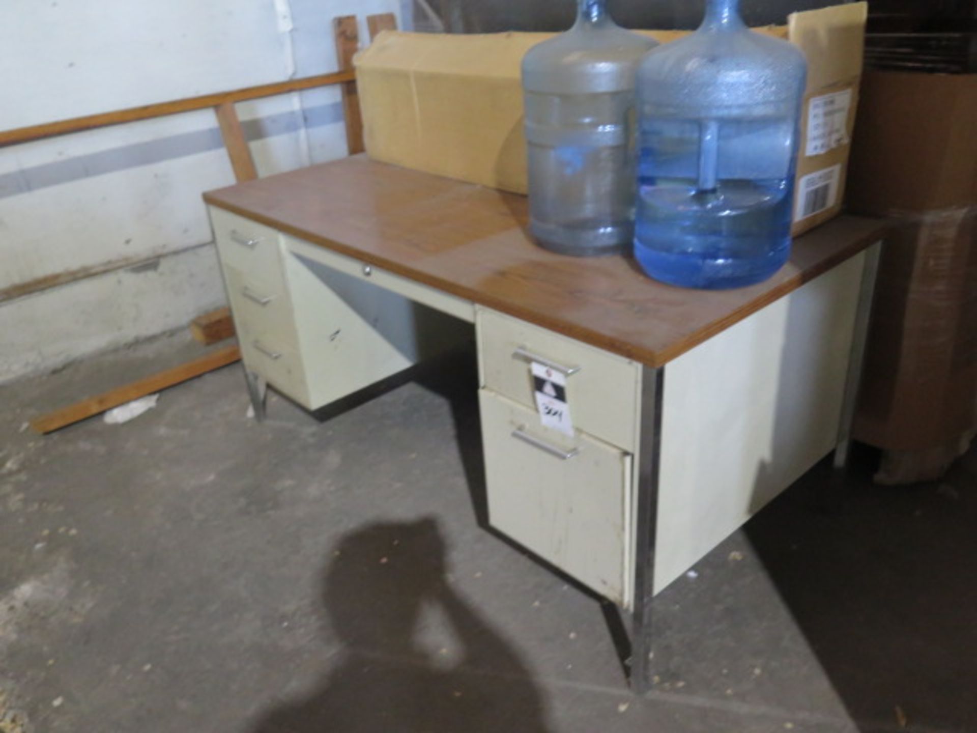 Office Machines, Furniture and Misc (SOLD AS-IS - NO WARRANTY) - Bild 13 aus 17