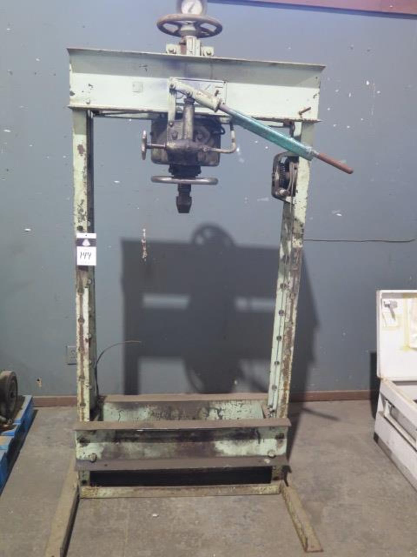 Dake mdl. 30H 30 Ton Sliding Ram Hydraulic H-Frame Press w/ Speed Wheel (SOLD AS-IS - NO WARRANTY)