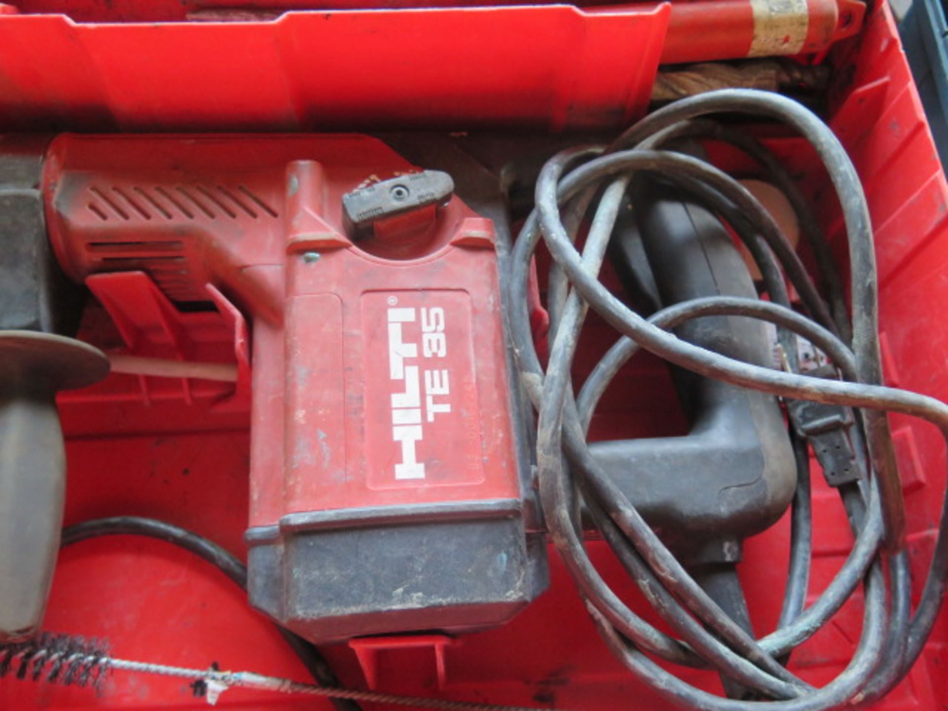 Hilti TE35 Hammer Drill (SOLD AS-IS - NO WARRANTY) - Image 5 of 6