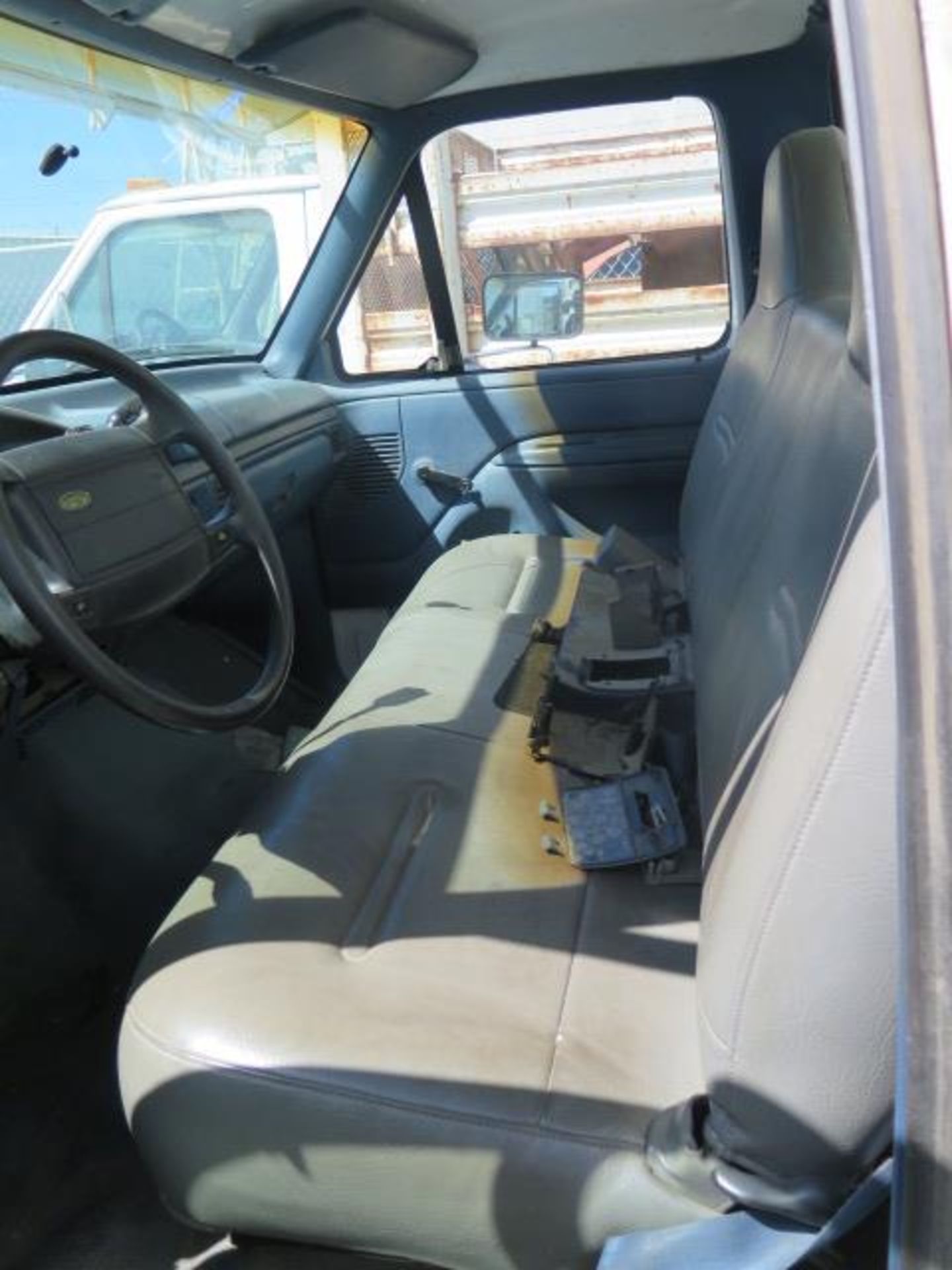 1995 Ford F-250XL Service Truck w/ Gas Engine, Automatic Trans, AC Vin# 1FTEF25N15NB11666,SOLD AS IS - Image 6 of 11