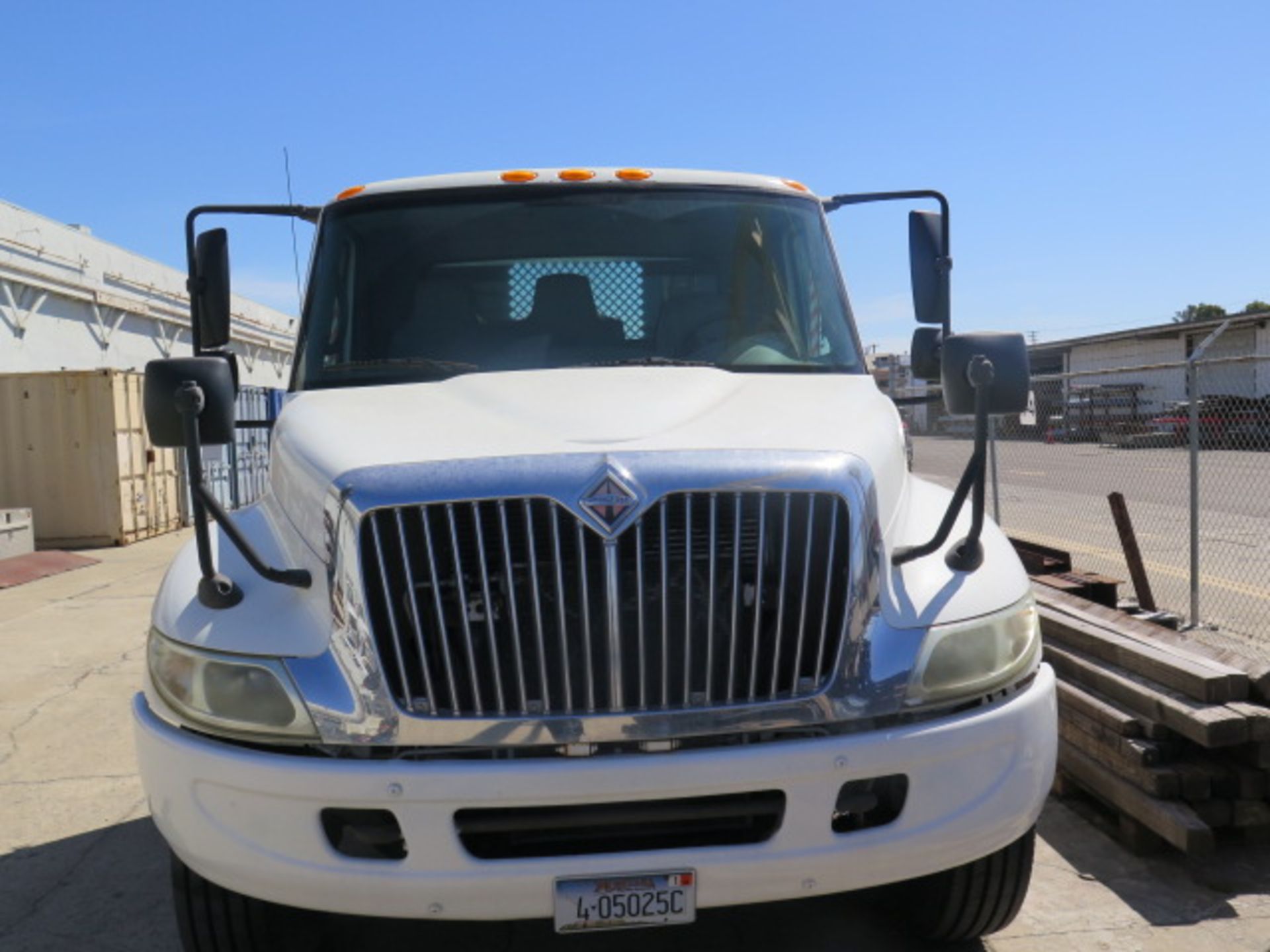 2005 Inter 4300 DT466 24’ Truck Lisc# 4D525C (Montana Plates) w/ Diesel, NOT FOR CA USE, SOLD AS IS - Image 2 of 35