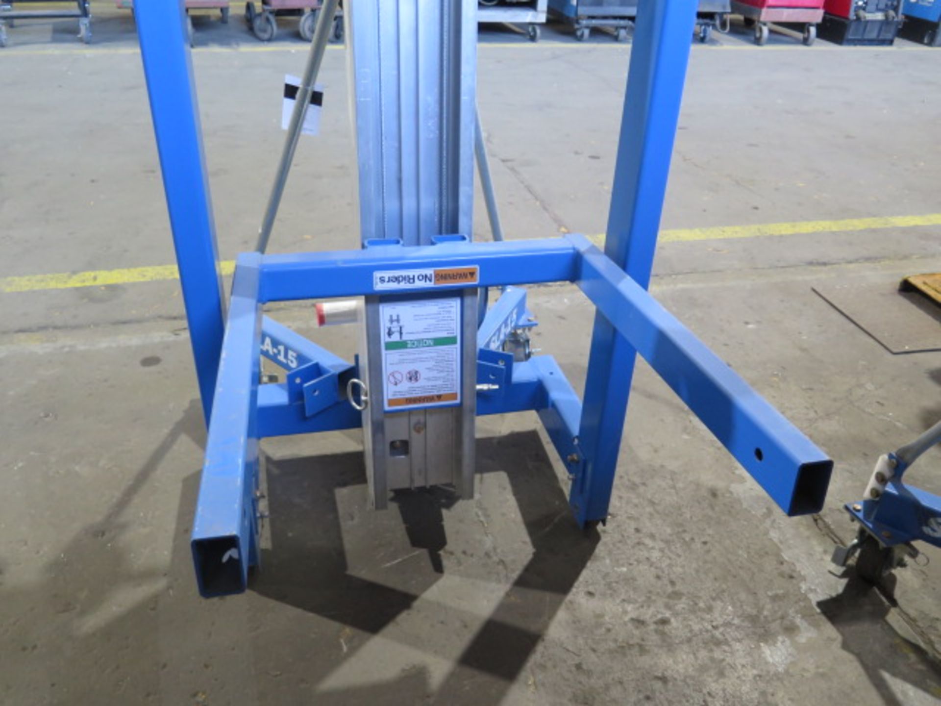 2019 Genie “Superlift Advantage” SLA-15 800 Lb Cap Material Lift (SOLD AS-IS - NO WARRANTY) - Image 7 of 11