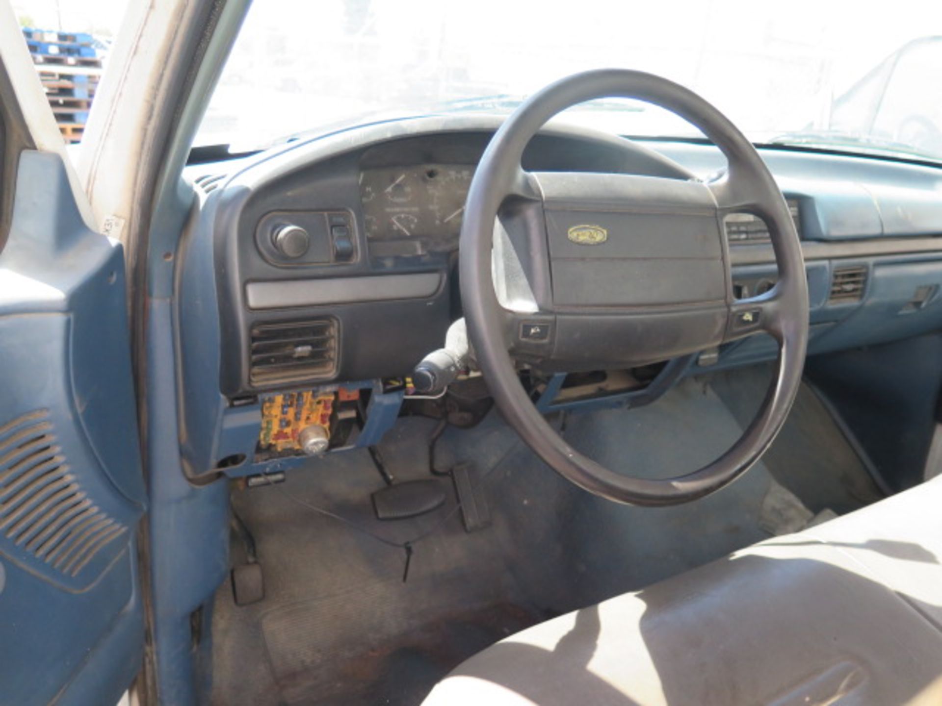 1995 Ford F-250XL Service Truck w/ Gas Engine, Automatic Trans, AC Vin# 1FTEF25N15NB11666,SOLD AS IS - Image 7 of 11