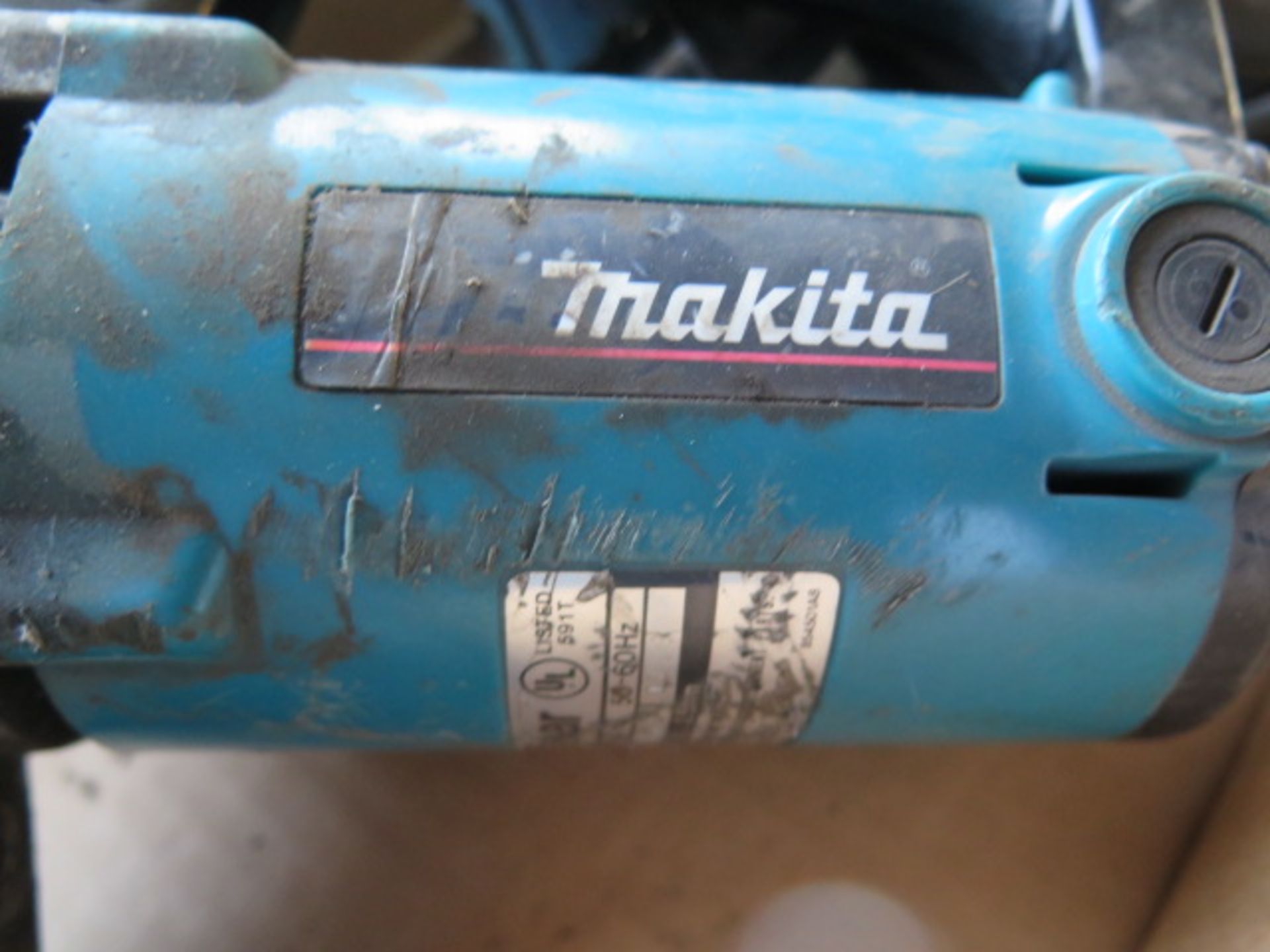 Makita Power Shear and Dynafile 1" Belt Sander (SOLD AS-IS - NO WARRANTY) - Image 4 of 8