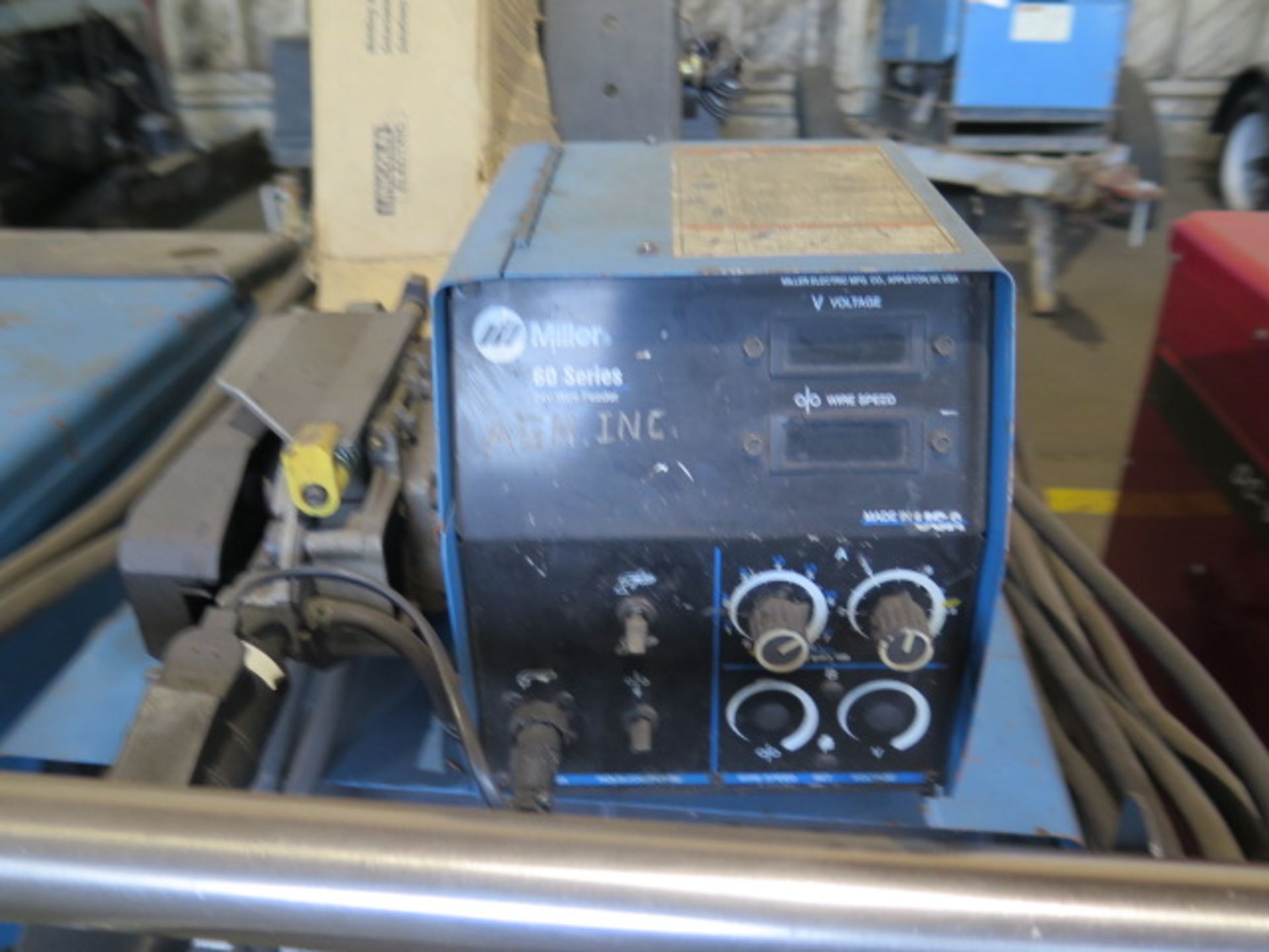 Miller Deltaweld 452 CV-DC Arc Welding Power Source w/ Miller 60 Series Wire Feeder (SOLD AS-IS - NO - Image 3 of 8