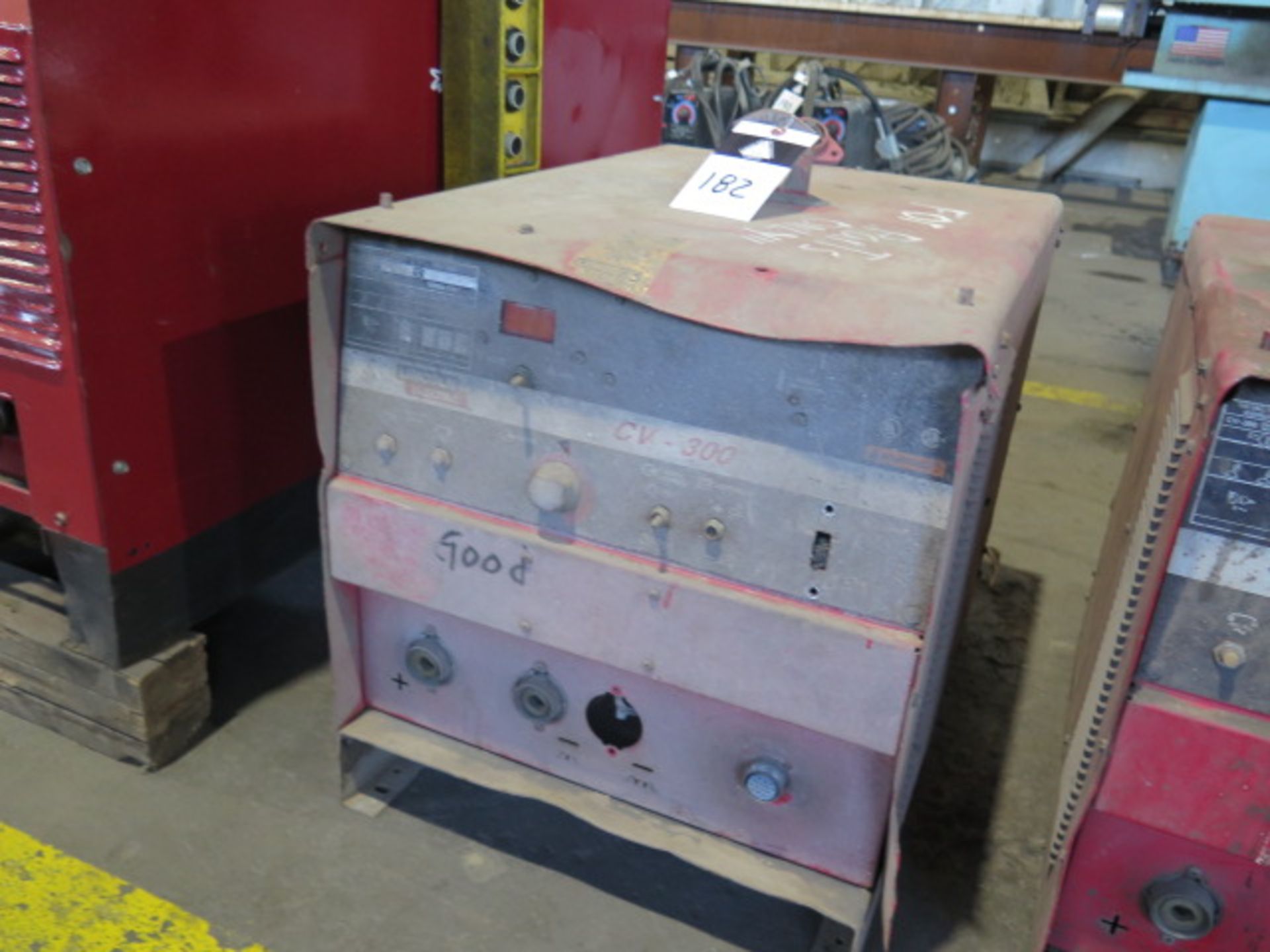 Lincoln CV-305 Arc Welding Power Source (FOR PARTS ) (NO CABLES) (SOLD AS-IS - NO WARRANTY)