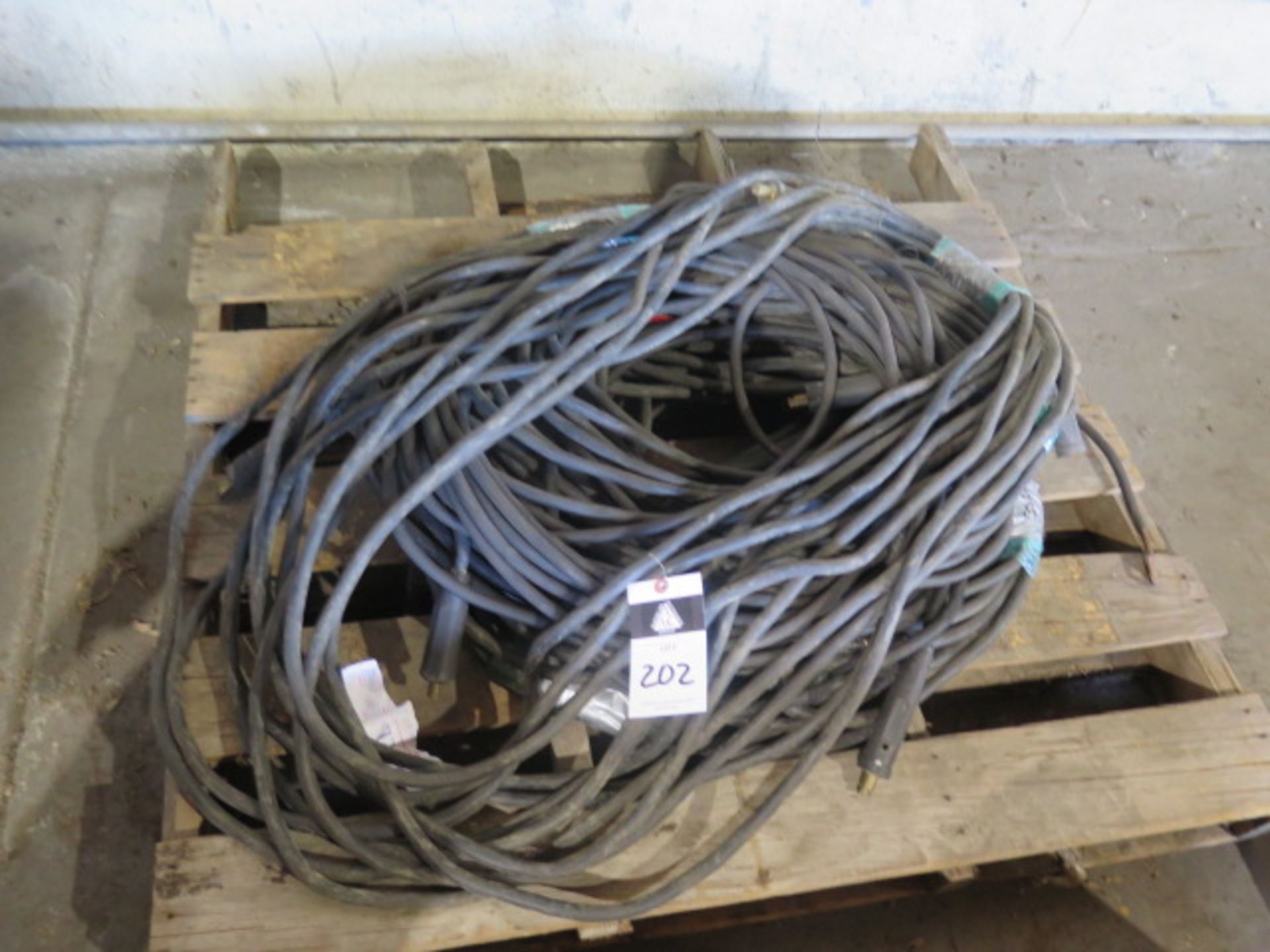 Welding 200 Volt Heavy Duty Welding Leads (SOLD AS-IS - NO WARRANTY) - Image 2 of 6