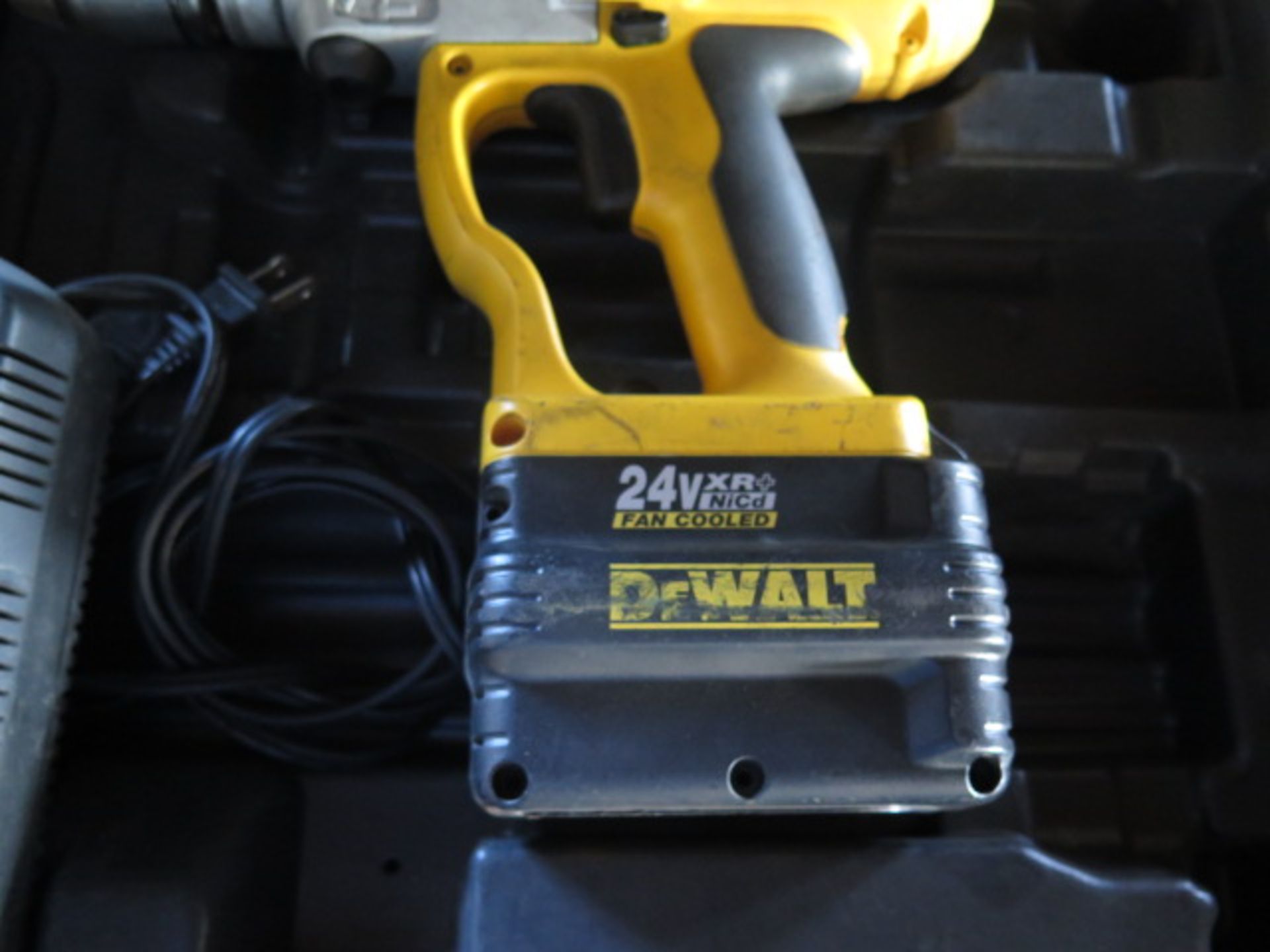 DeWalt 24 Volt Cordless Rotary Hammer (SOLD AS-IS - NO WARRANTY) - Image 5 of 6