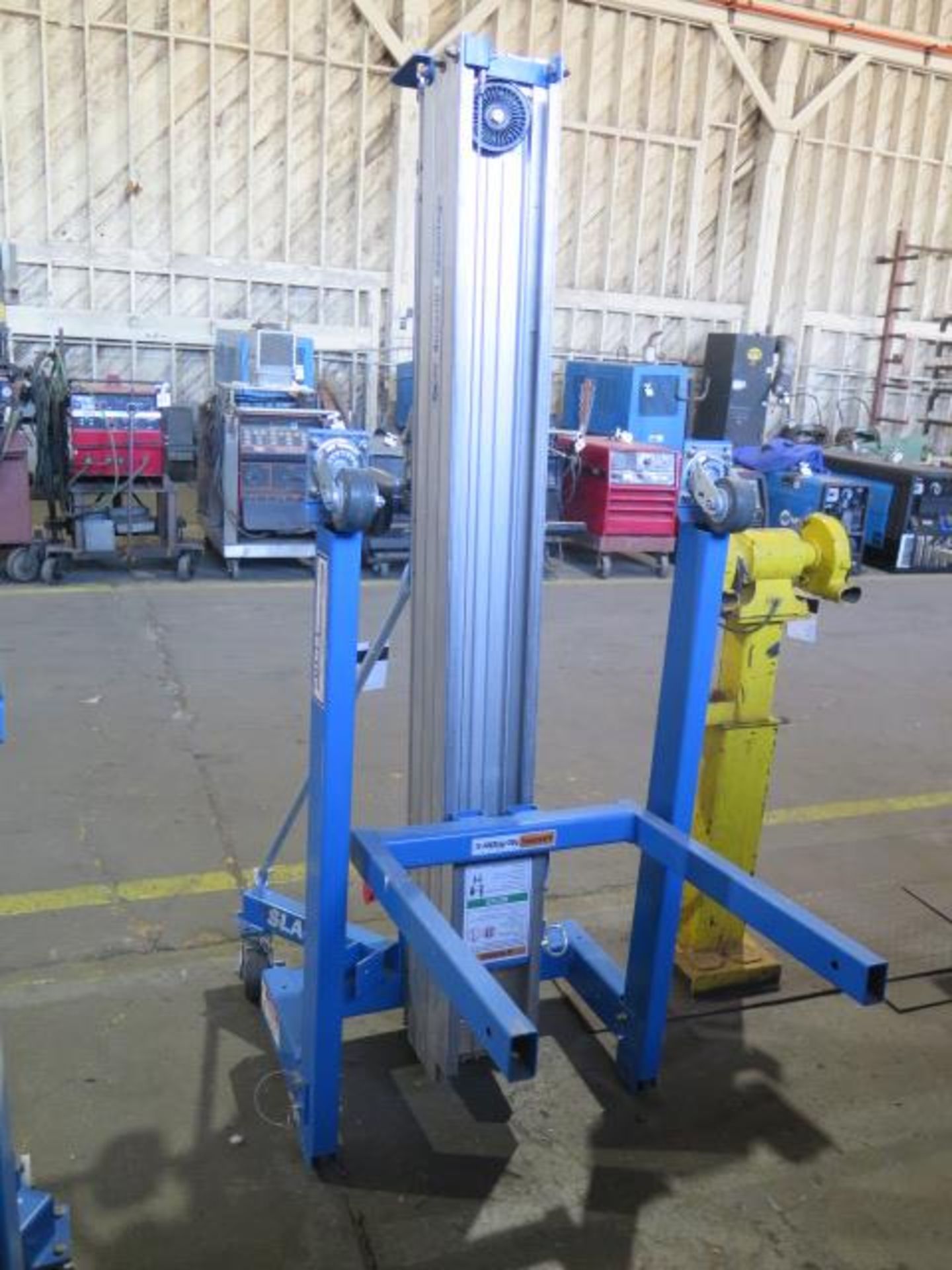 2019 Genie “Superlift Advantage” SLA-15 800 Lb Cap Material Lift (SOLD AS-IS - NO WARRANTY) - Image 5 of 13