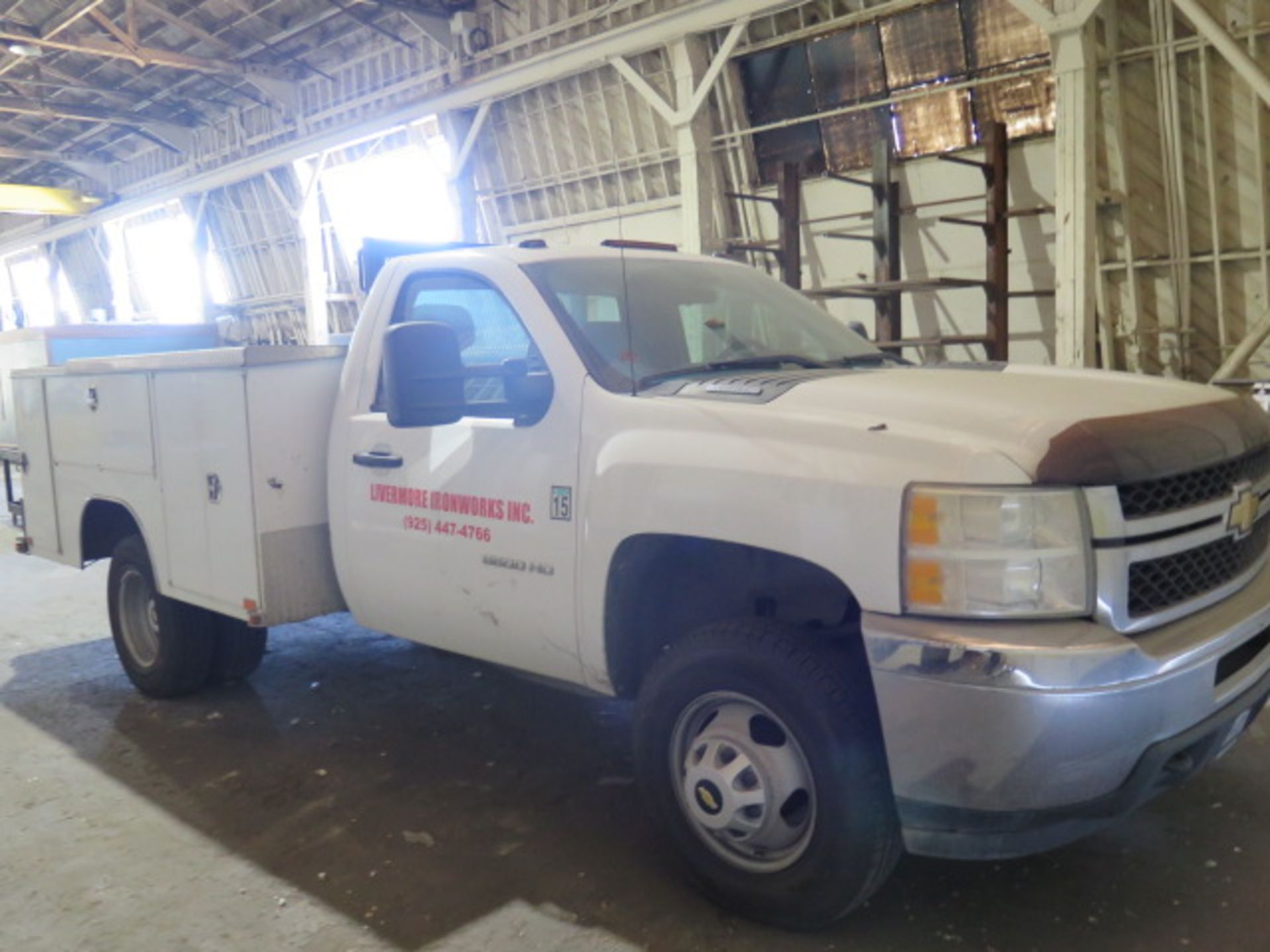 2011 Chevrolet Silverado 3500HD Service Truck Lisc# 26696D1 w/ Vortec 8-Cyl Gas Engine, SOLD AS IS - Image 3 of 23