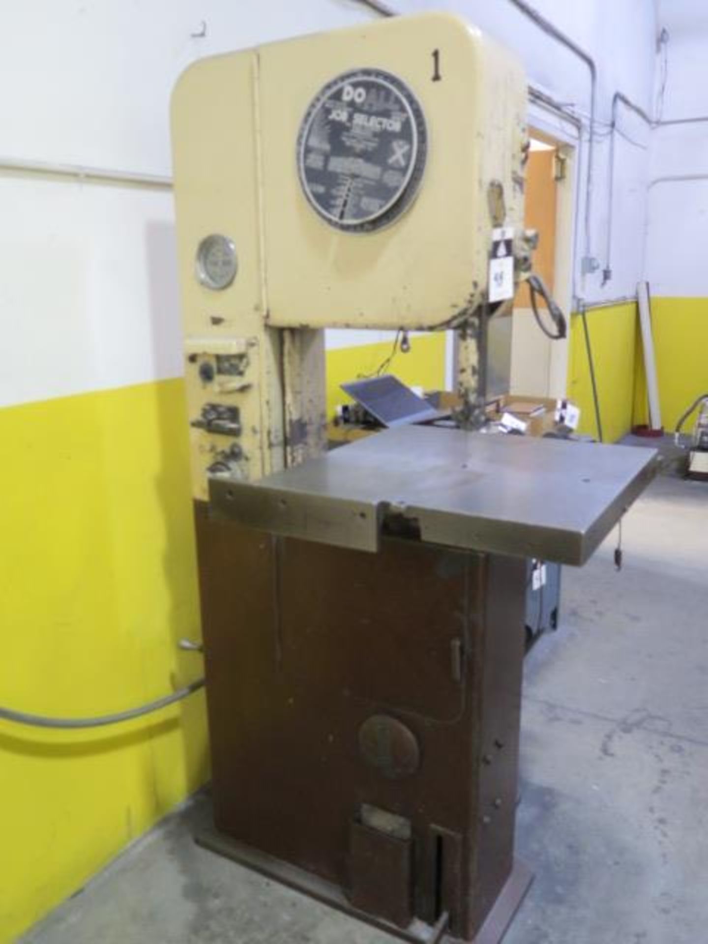 DoAll 16” Vertical Band Saw w/ Blade Welder, 24” x 24” Table (SOLD AS-IS - NO WARRANTY)