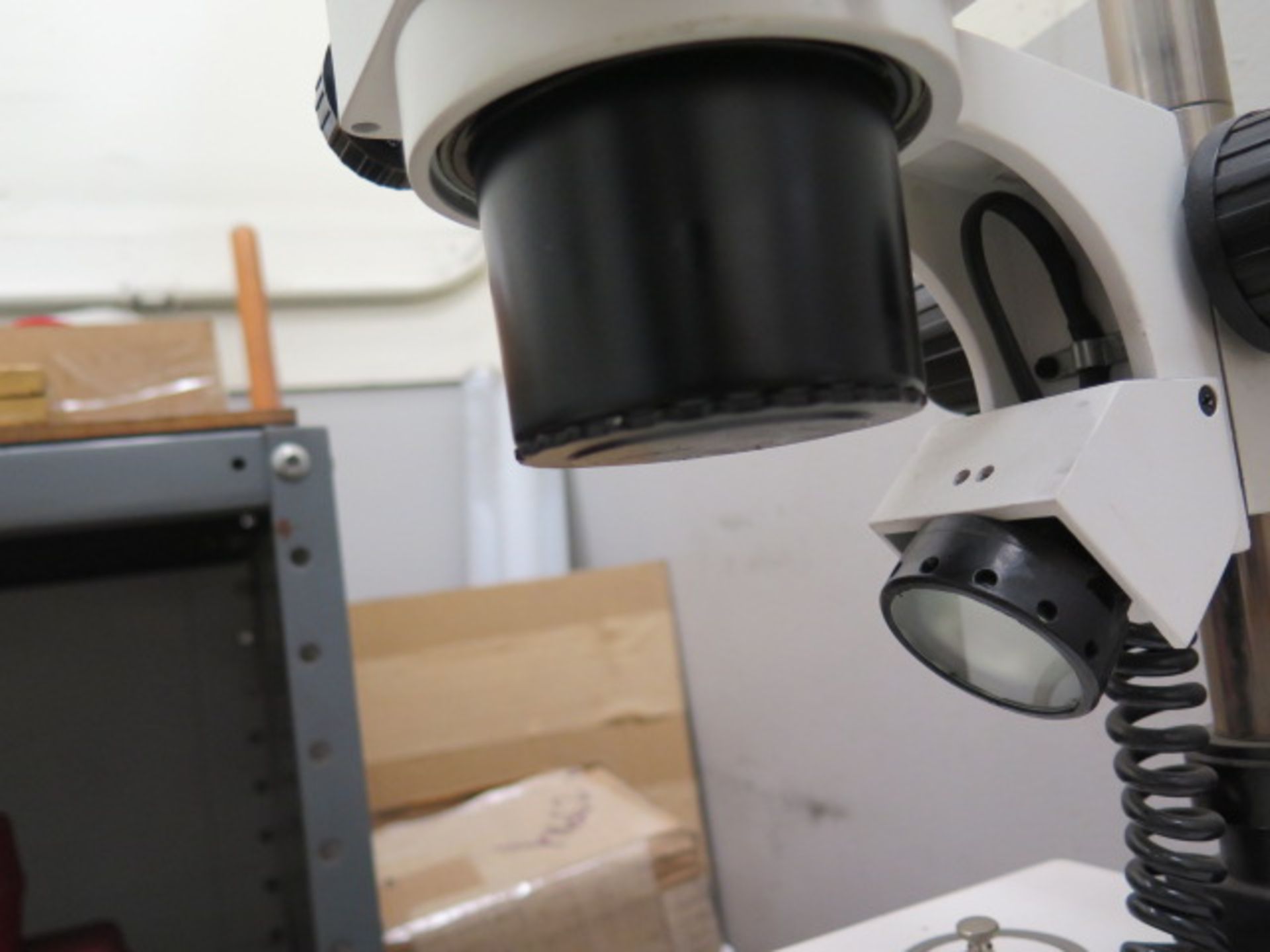 XTS Srtereo Microscope (SOLD AS-IS - NO WARRANTY) - Image 6 of 8