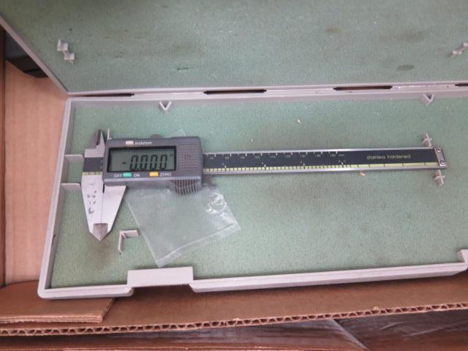 Mitutoyo and SPI 6" and 12" Digital Calipers (3) (SOLD AS-IS - NO WARRANTY) - Image 5 of 5