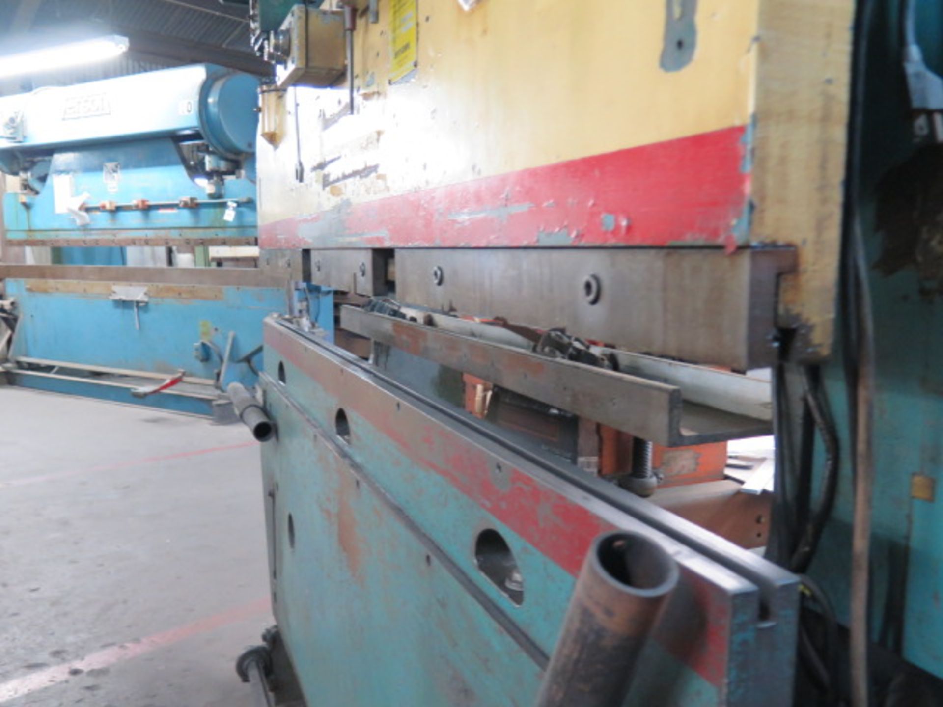 Wysong mdl. 55-4 55 Ton x 6’ CNC Press Brake w/ Dynabend 1 Controls and Back Gaging, SOLD AS IS - Image 4 of 17