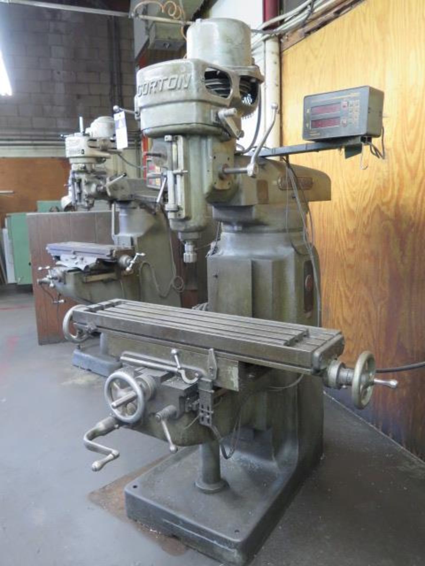 Gorton 1-22 “Master Mill” Vertical Mill w/ Power Feed. 10” x 42” Table (SOLD AS-IS - NO WARRANTY) - Image 2 of 9