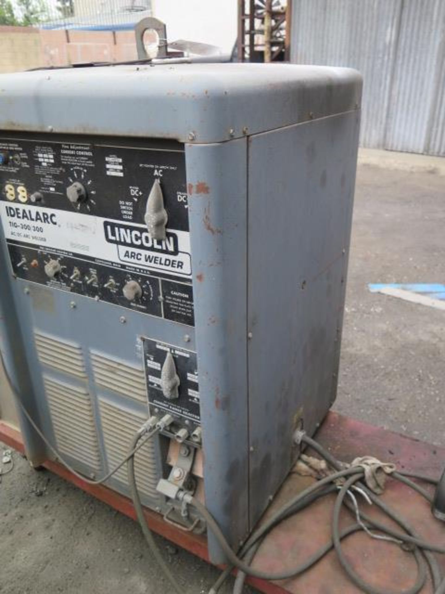 Lincoln Idealarc TIG-300/300 AC/DC Arc Welder w/ Cart (SOLD AS-IS - NO WARRANTY) - Image 2 of 5