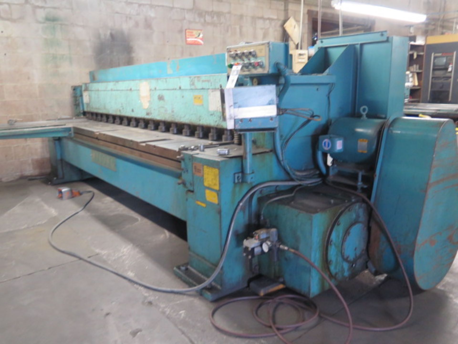 Wysong mdl. 1025 ¼” x 122” Power Shear w/ Wysong Controls and Back Gauging, 128” Sq Arm, SOLD AS IS