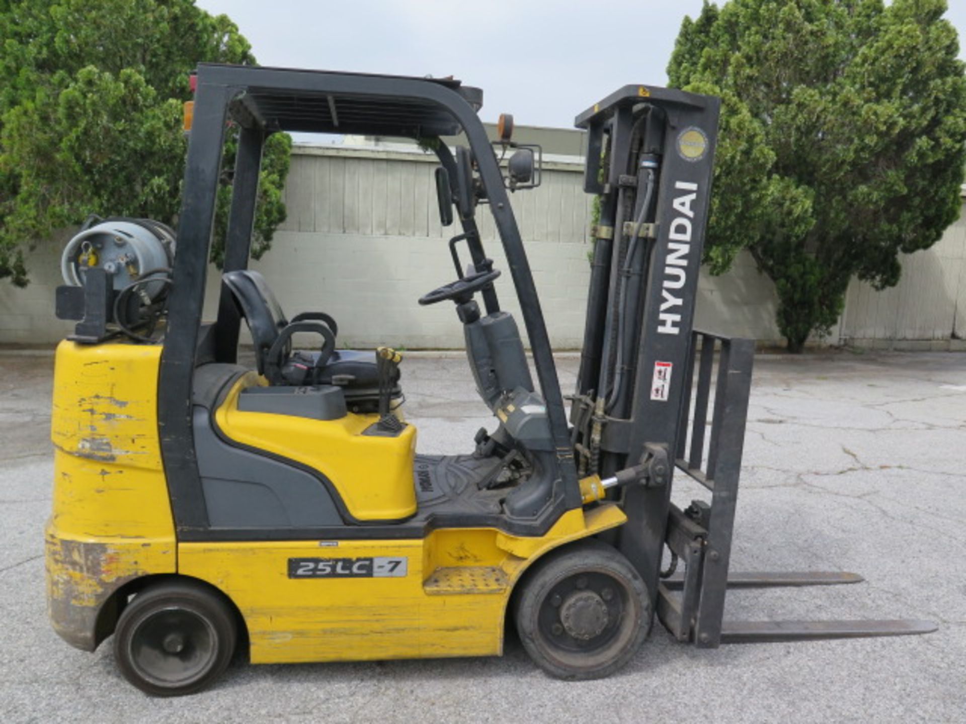 Hyundai 25LC-7 4680 Lb LPG Forklift s/n HC0210054 w/ 3-Stage, 185” Lift, Side Shift, SOLD AS IS - Bild 3 aus 19