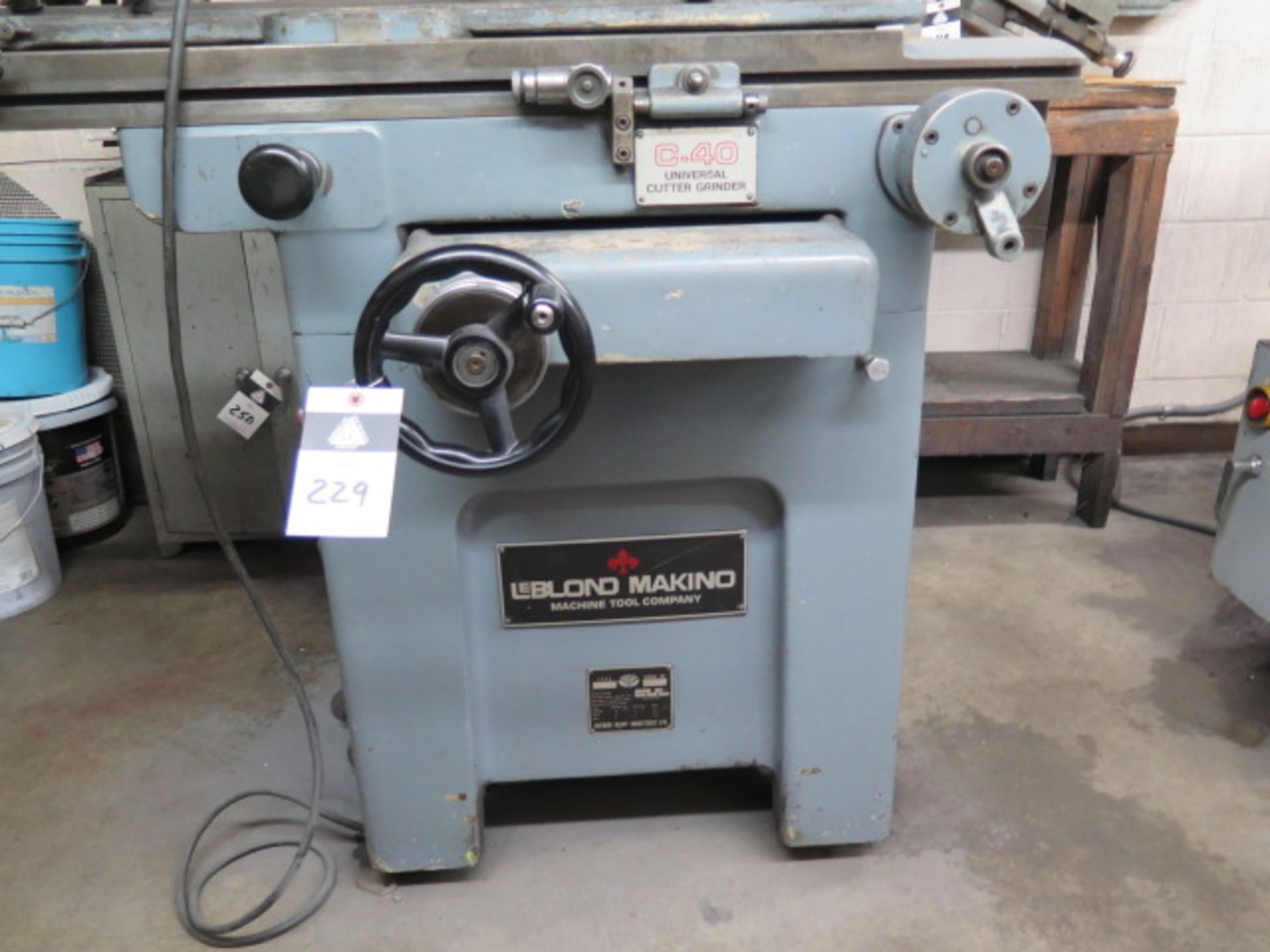 LeBlond Makino C-40 Universal Tool &Cutter Grinder s/n 81-0027 w/ Compound Grinding Head, SOLD AS IS - Image 10 of 12