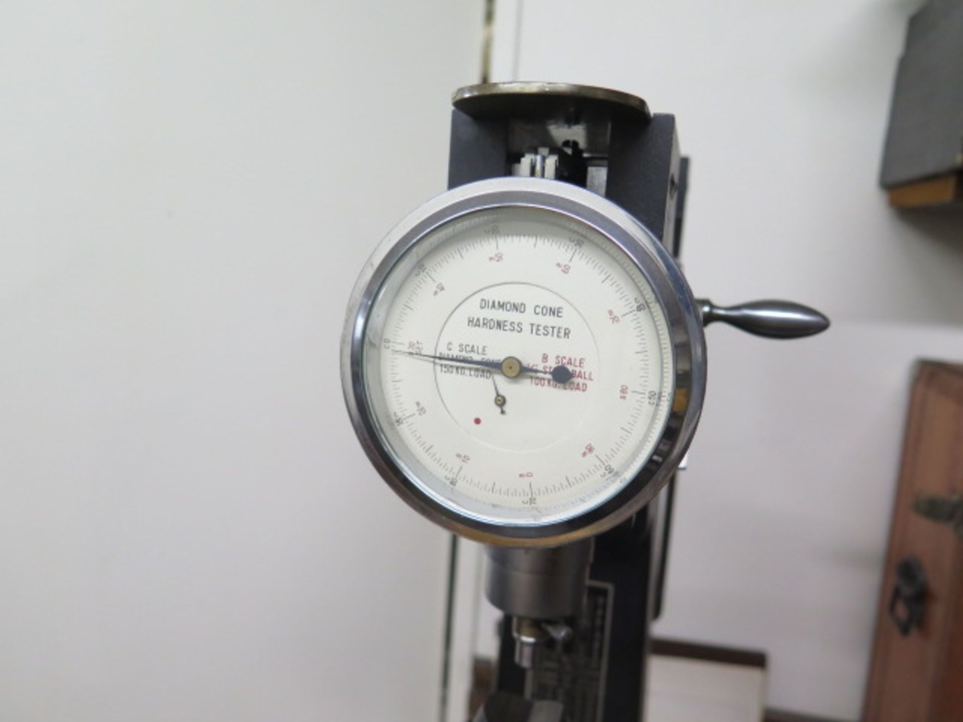 Imai Sekenki Rockwell Hardness Tester w/ Acces (SOLD AS-IS - NO WARRANTY) - Image 4 of 8