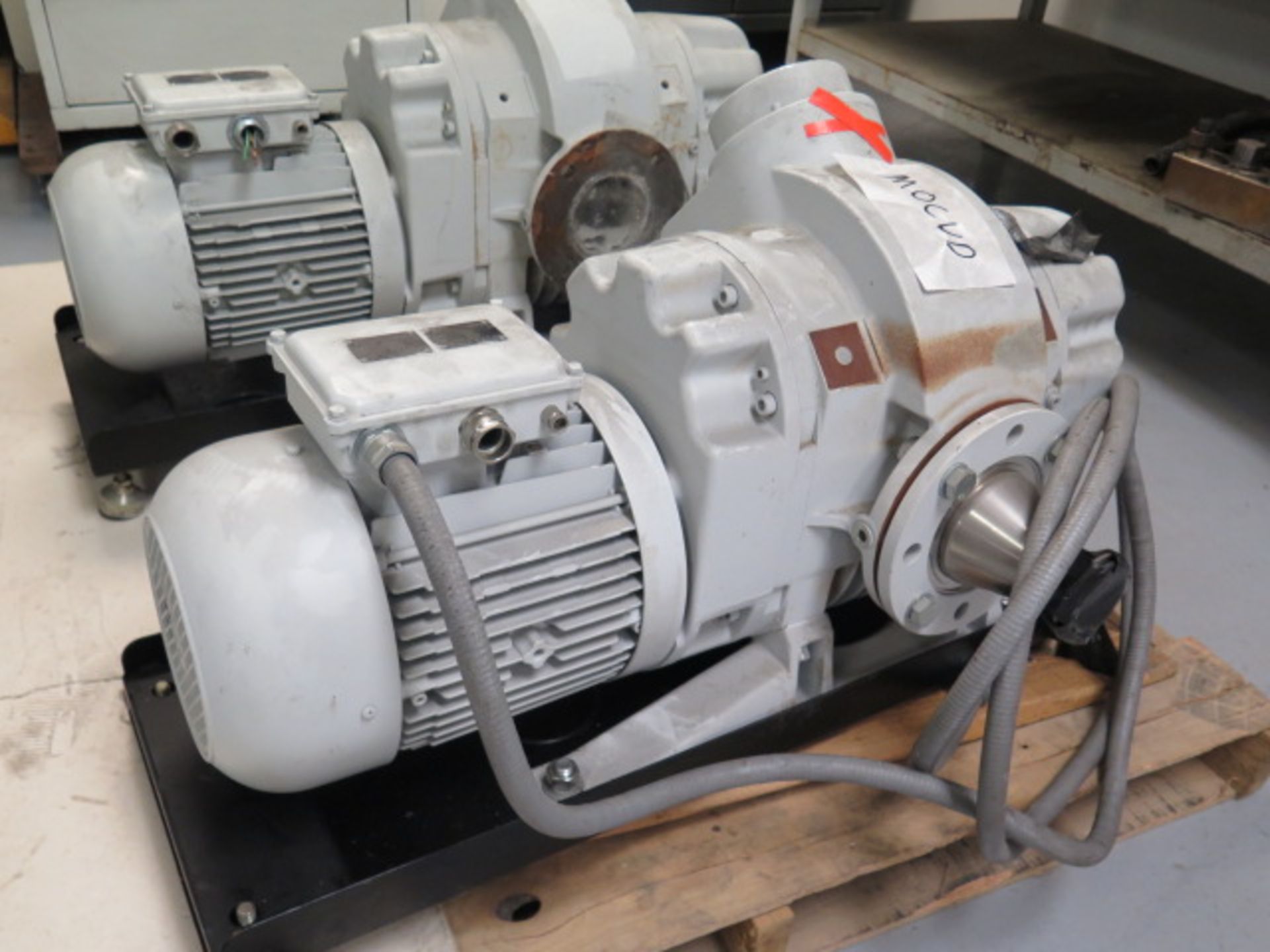 2011 Ruvac mdl. WSU 1001 3kW Vacuum Pump (SOLD AS-IS - NO WARRANTY) - Image 4 of 8