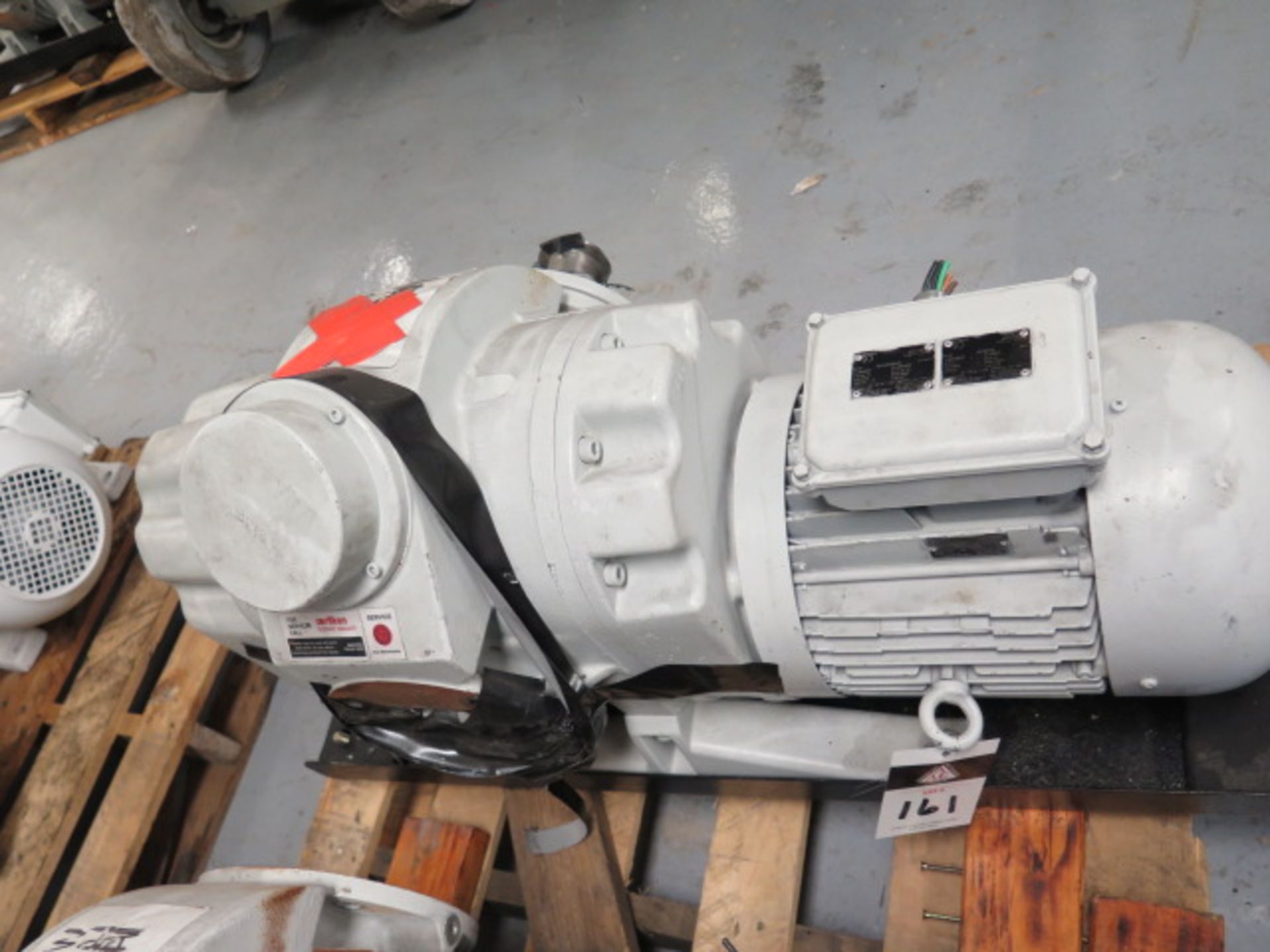 2011 Ruvac mdl. WSU 1001 3kW Vacuum Pump (SOLD AS-IS - NO WARRANTY) - Image 4 of 8