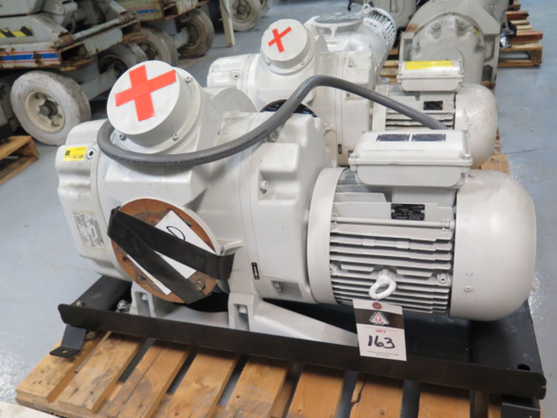 2011 Ruvac mdl. WSU 1001 3kW Vacuum Pump (SOLD AS-IS - NO WARRANTY)