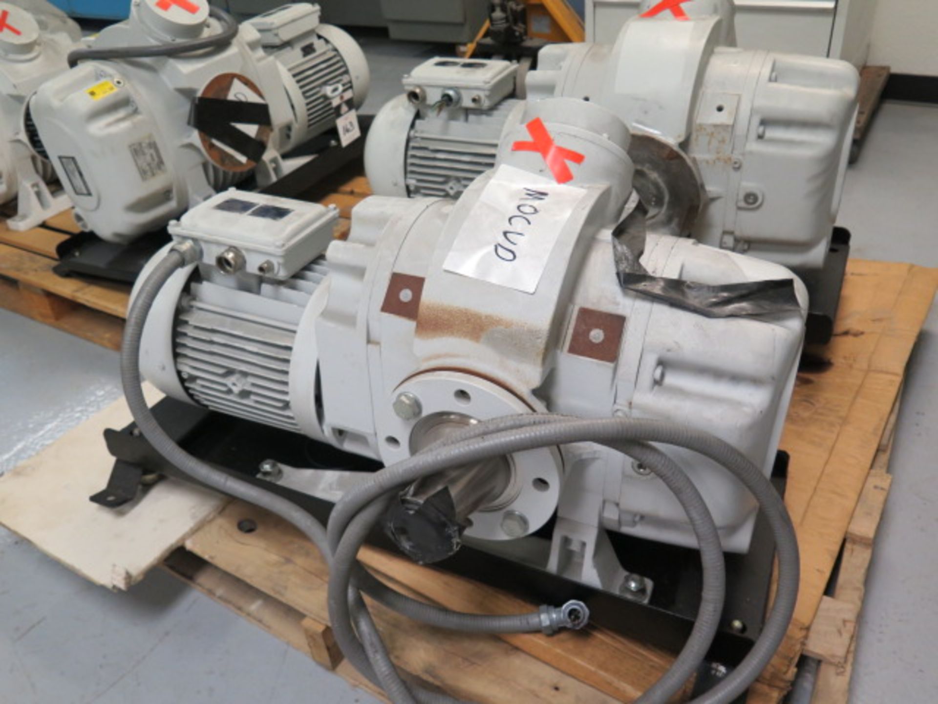 2011 Ruvac mdl. WSU 1001 3kW Vacuum Pump (SOLD AS-IS - NO WARRANTY) - Image 3 of 8