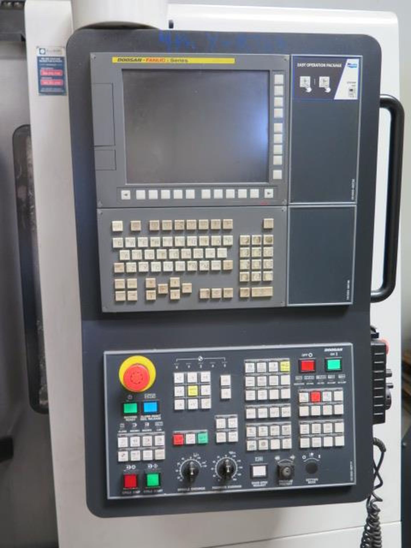 NOV/2016 Doosan DNM 5700 4-Axis CNC VMC s/n MV0091-000413 w/Doosan-Fanuc iSeries Controls,SOLD AS IS - Image 10 of 17