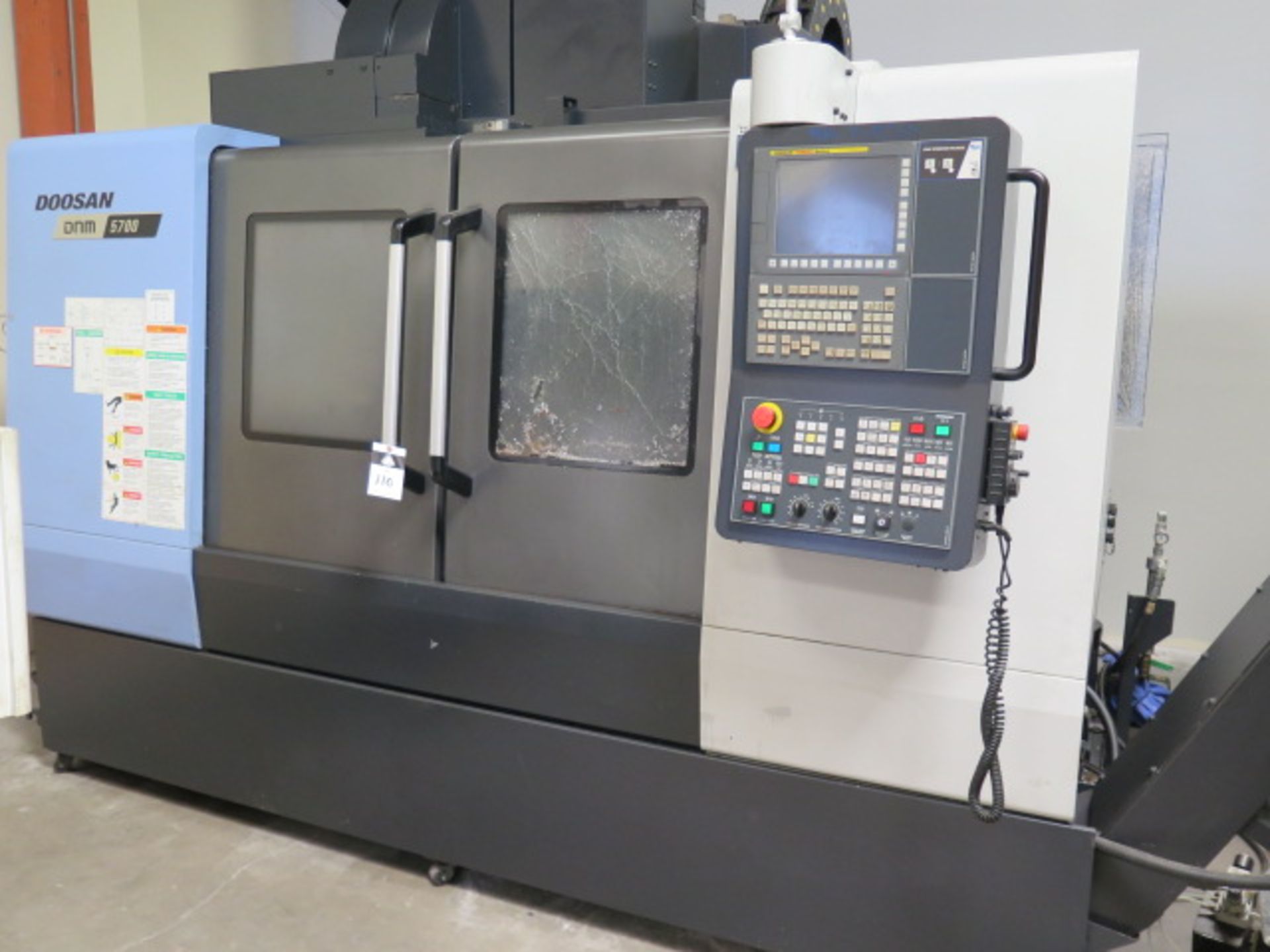 NOV/2016 Doosan DNM 5700 4-Axis CNC VMC s/n MV0091-000413 w/Doosan-Fanuc iSeries Controls,SOLD AS IS