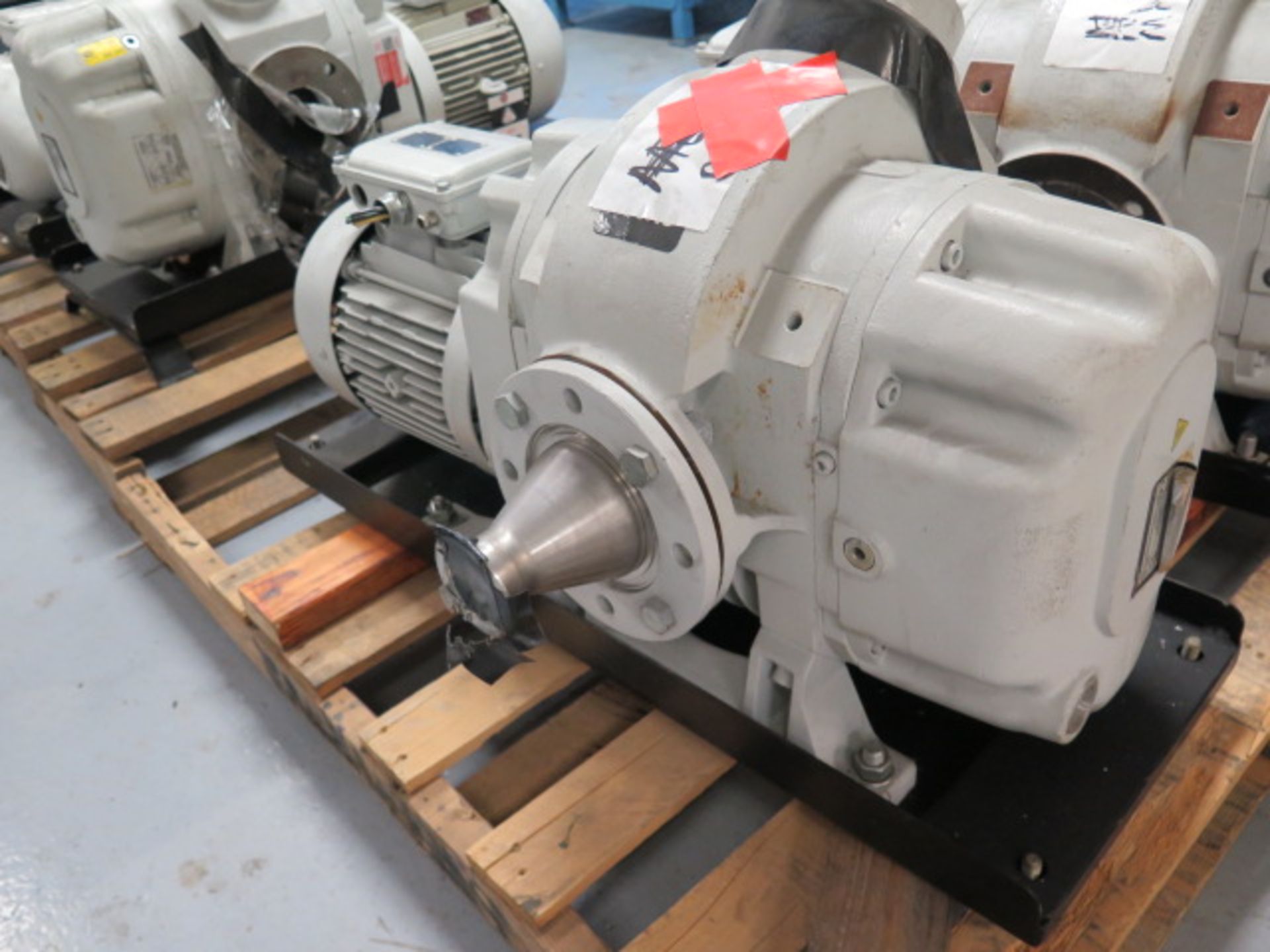 2011 Ruvac mdl. WSU 1001 3kW Vacuum Pump (SOLD AS-IS - NO WARRANTY) - Image 2 of 8