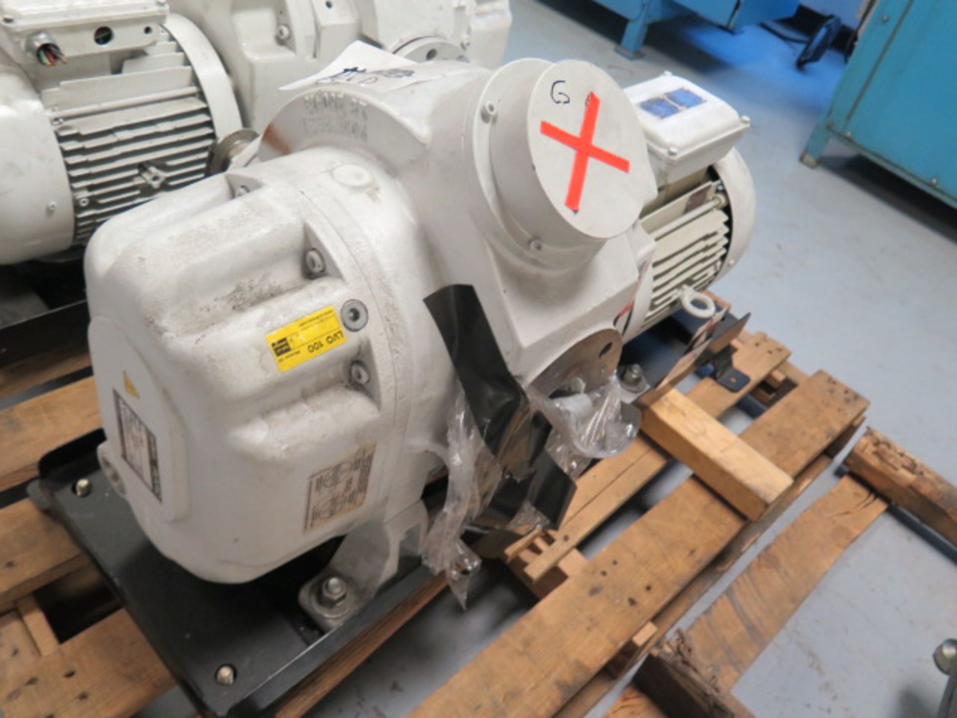 2014 Ruvac mdl. WSU 1001 3kW Vacuum Pump (SOLD AS-IS - NO WARRANTY) - Image 6 of 9