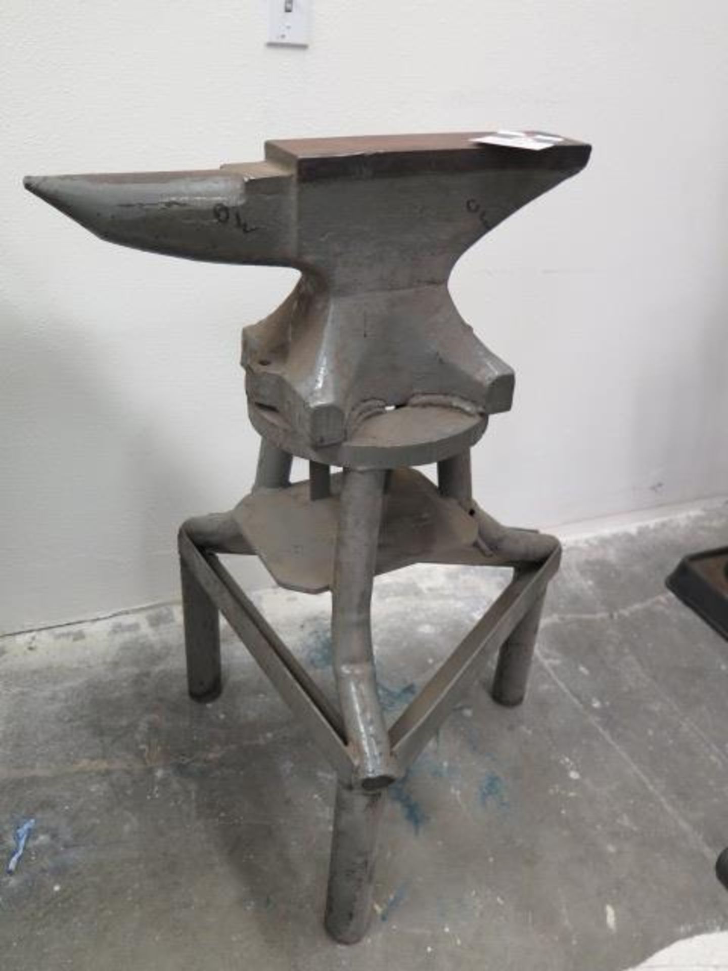 Fisher Anvil w/ Stand (SOLD AS-IS - NO WARRANTY)