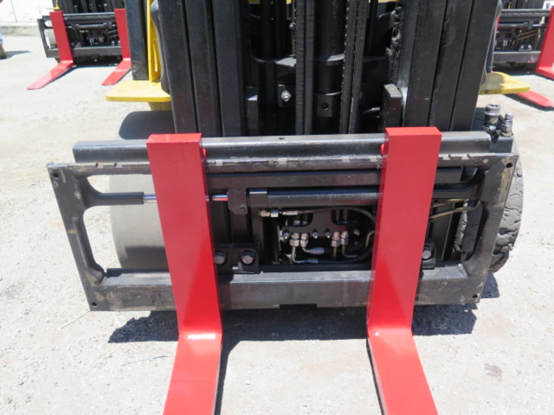 2012 Yale GLC050VXNVSE083 5000 Lb LPG Forklift s/n A910V17093J w/ 3-Stage, SS, 189” Lift, SOLD AS IS - Bild 5 aus 20
