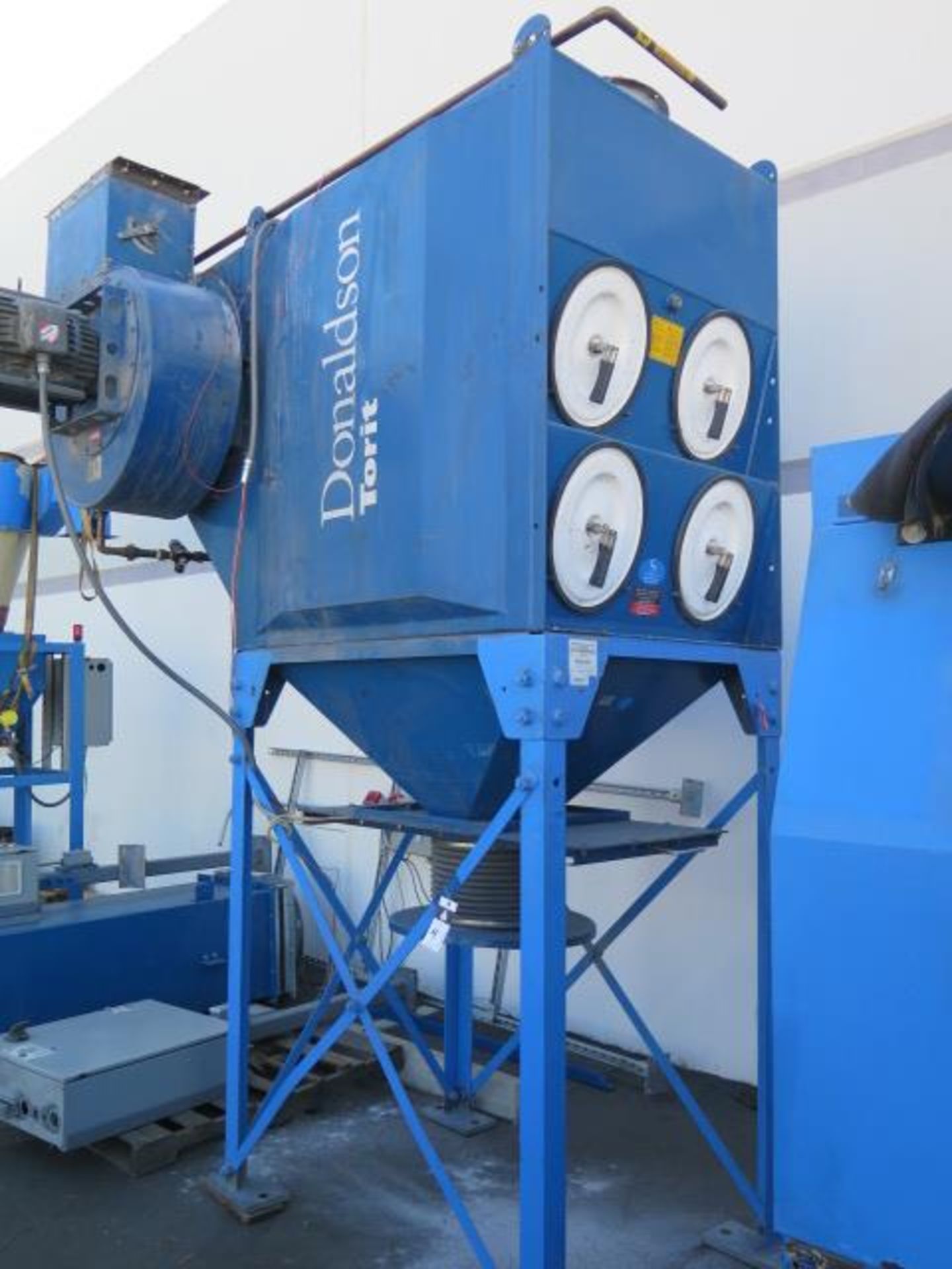 Torit Downflo mdl. DFO 2-9 4-Element Dust Collection System SOLD AS-IS Located in La Mirada CA