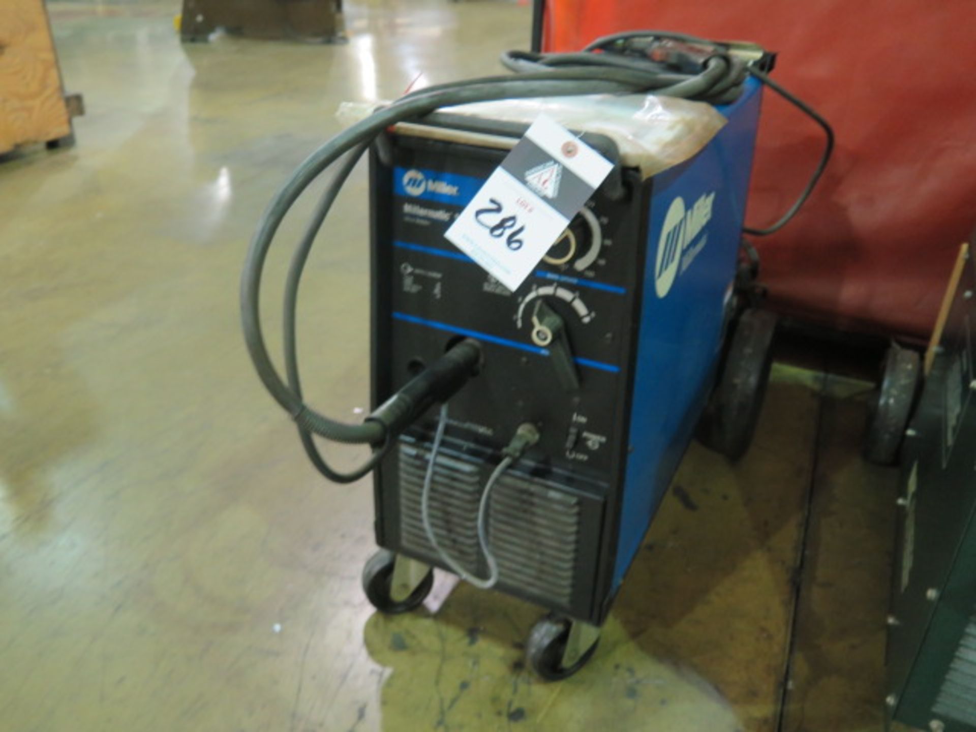 Miller Millermatic 185 Arc Welding Power Source (SOLD AS-IS - NO WARRANTY) - Image 2 of 5