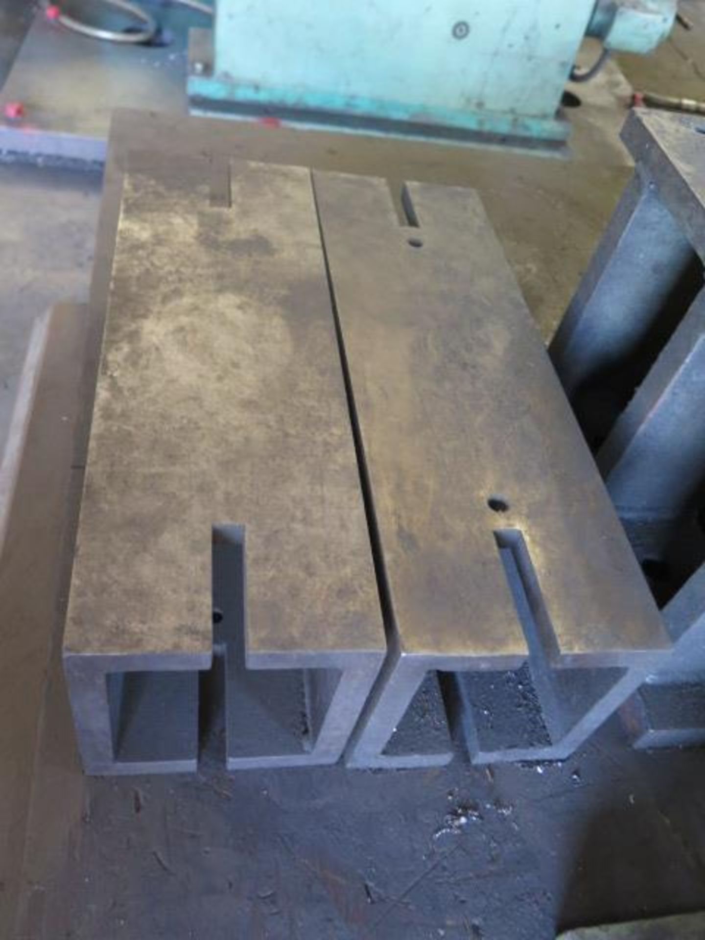 10" and 6" Riser Blocks (4) (SOLD AS-IS - NO WARRANTY) - Image 3 of 5
